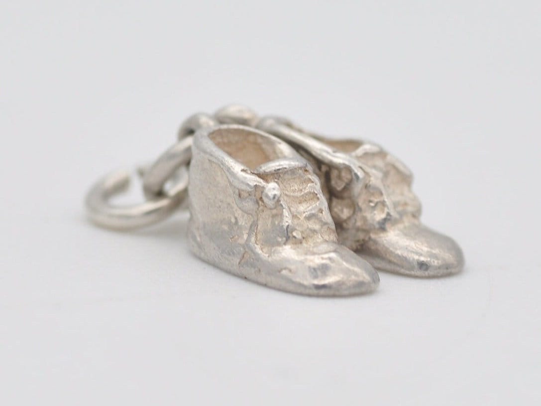 Vintage Silver Pair of Boots Charm / Pendant - Shoes / Walking / Charm Bracelet
