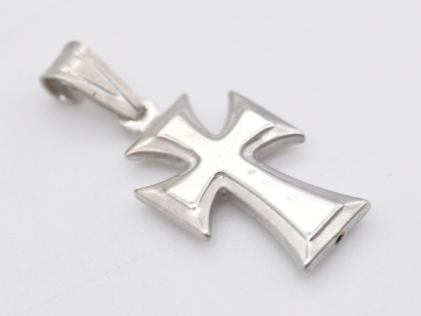Vintage Sterling Silver Cross Pendant - Religious | Christian | Crucifix