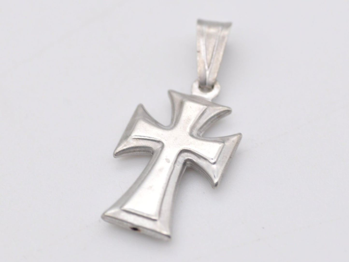 Vintage Sterling Silver Cross Pendant - Religious | Christian | Crucifix
