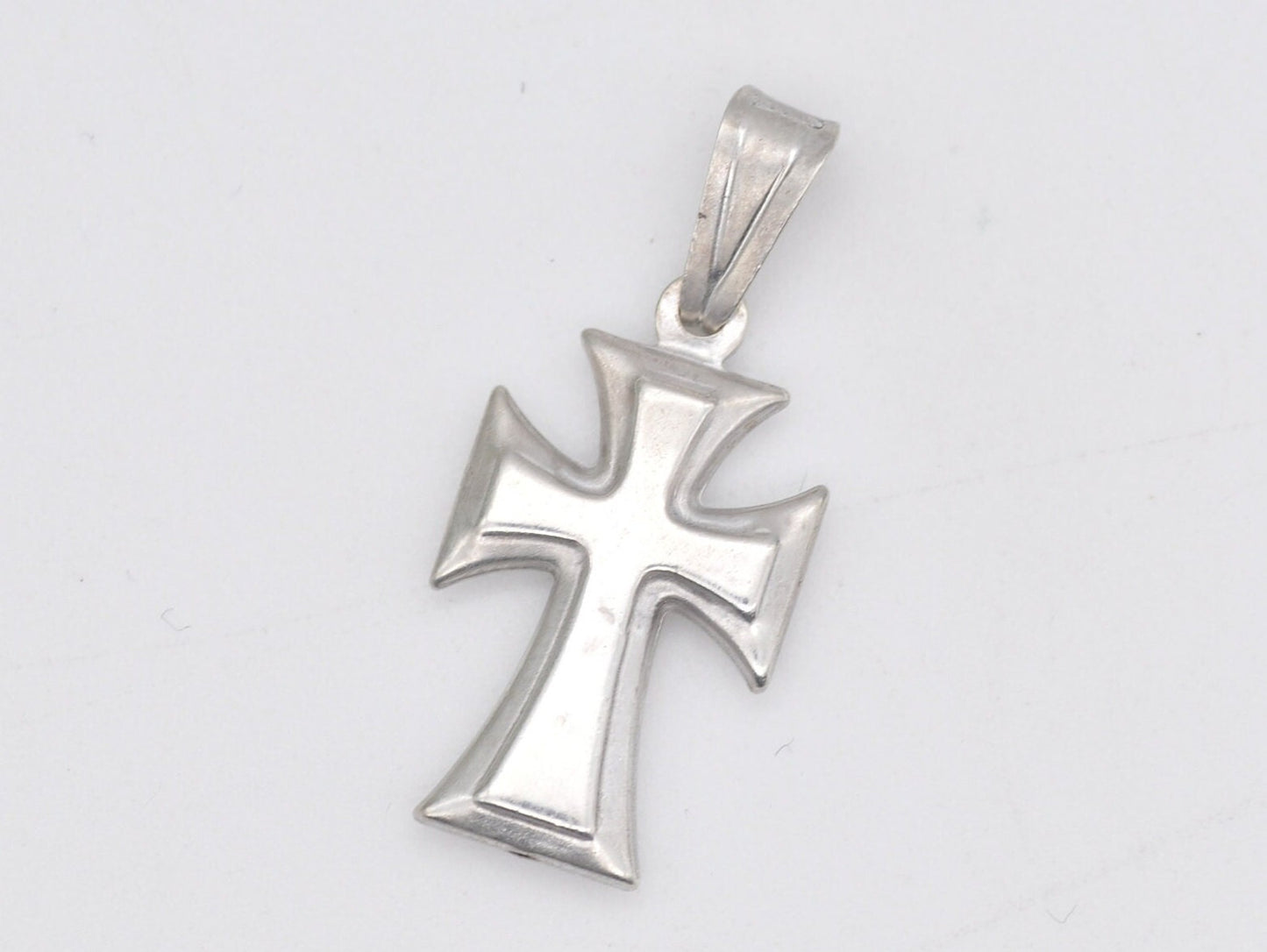 Vintage Sterling Silver Cross Pendant - Religious | Christian | Crucifix