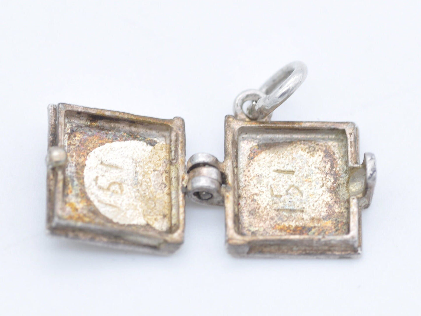 Vintage Sterling Silver Bible Opening Charm / Pendant - 151 / Religious / Book / Psalm / Charm Bracelet