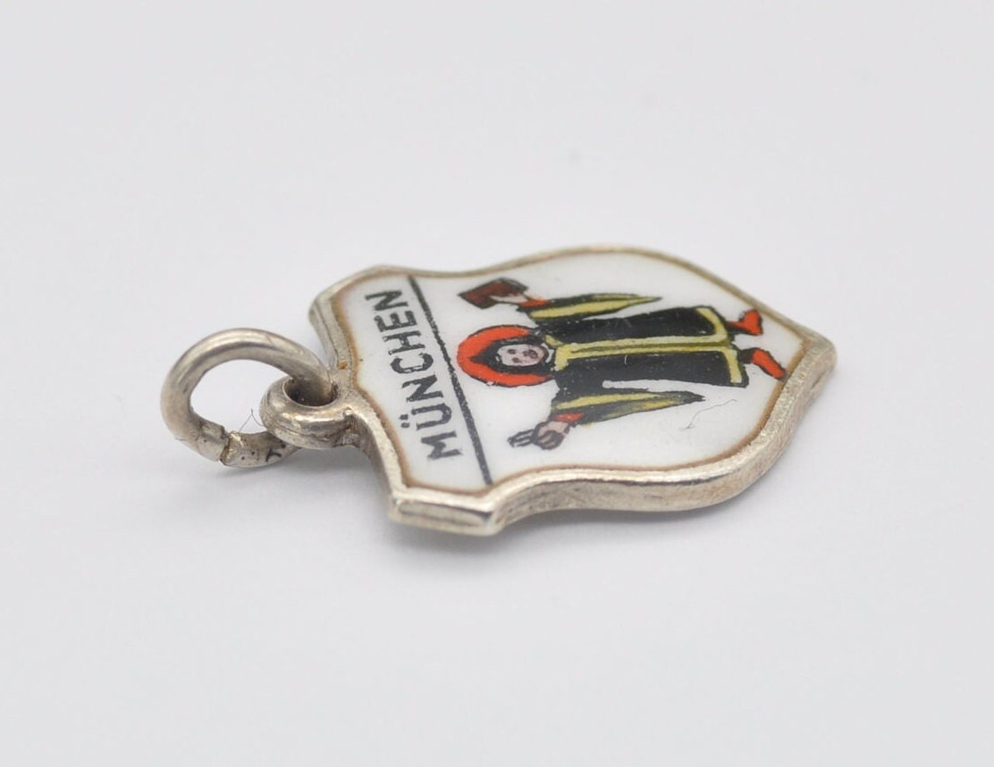 Vintage Silver München Enamel Souvenir Shield Charm / Pendant - German / Germany / Munich / Tourist / Charm Bracelet / Scrap Book