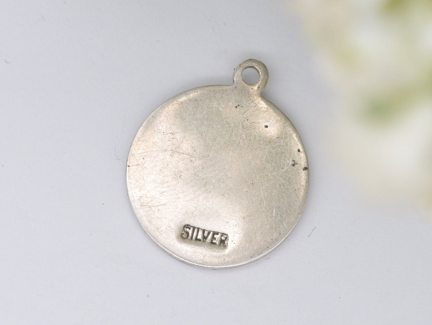 Vintage Sterling Silver Jubilee 1977 Charm / Pendant - Queen Elizabeth II / Royalty / Charm Bracelet