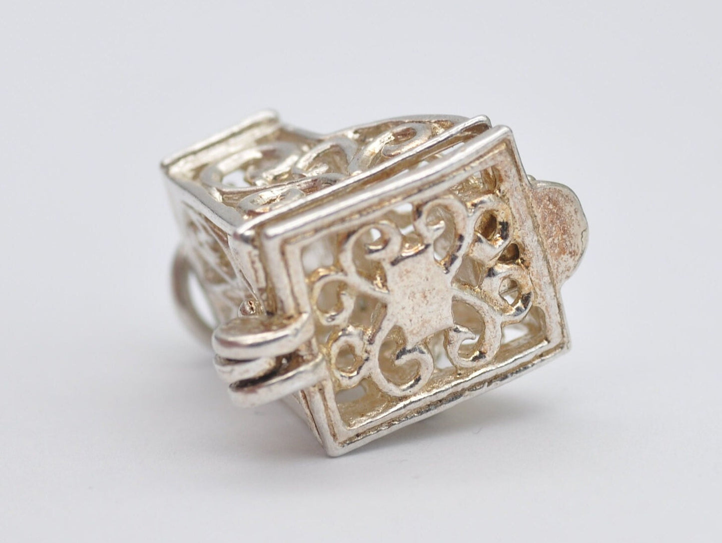 Vintage Silver Slot Machine Opening Charm / Pendant - Coins / Articulated / Gambling / Hinge / Money / Interesting / Charm Bracelet