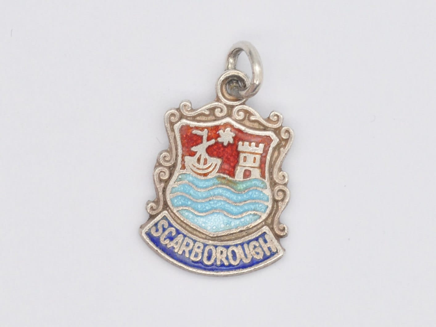 Vintage Sterling Silver Scarborough Enamel Souvenir Shield Charm / Pendant - England / Yorkshire / Tourist / Charm Bracelet / Scrap Book
