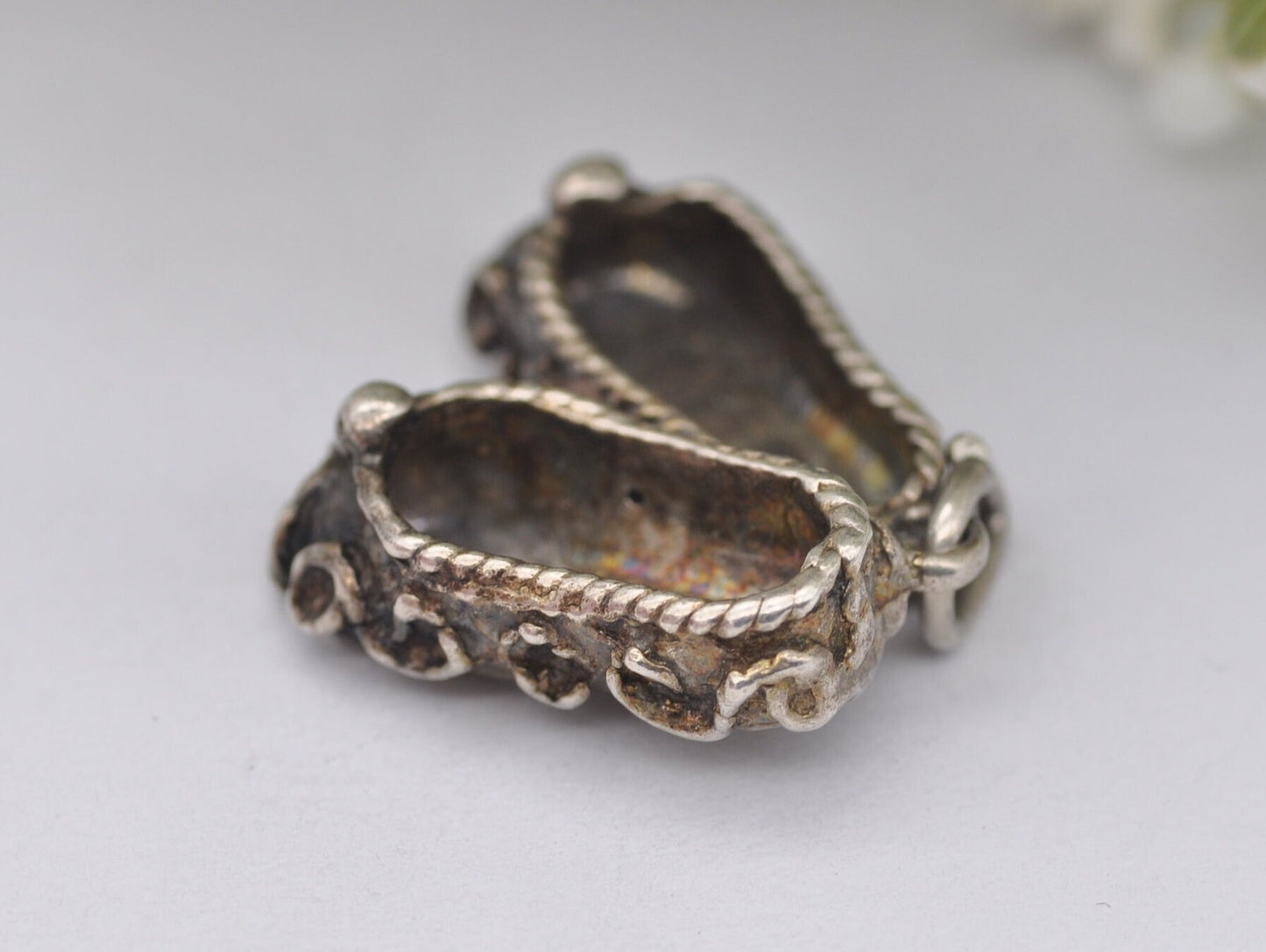 Vintage Silver Pair of Slippers Charm / Pendant - Detailed / Ornate / Shoes / Charm Bracelet