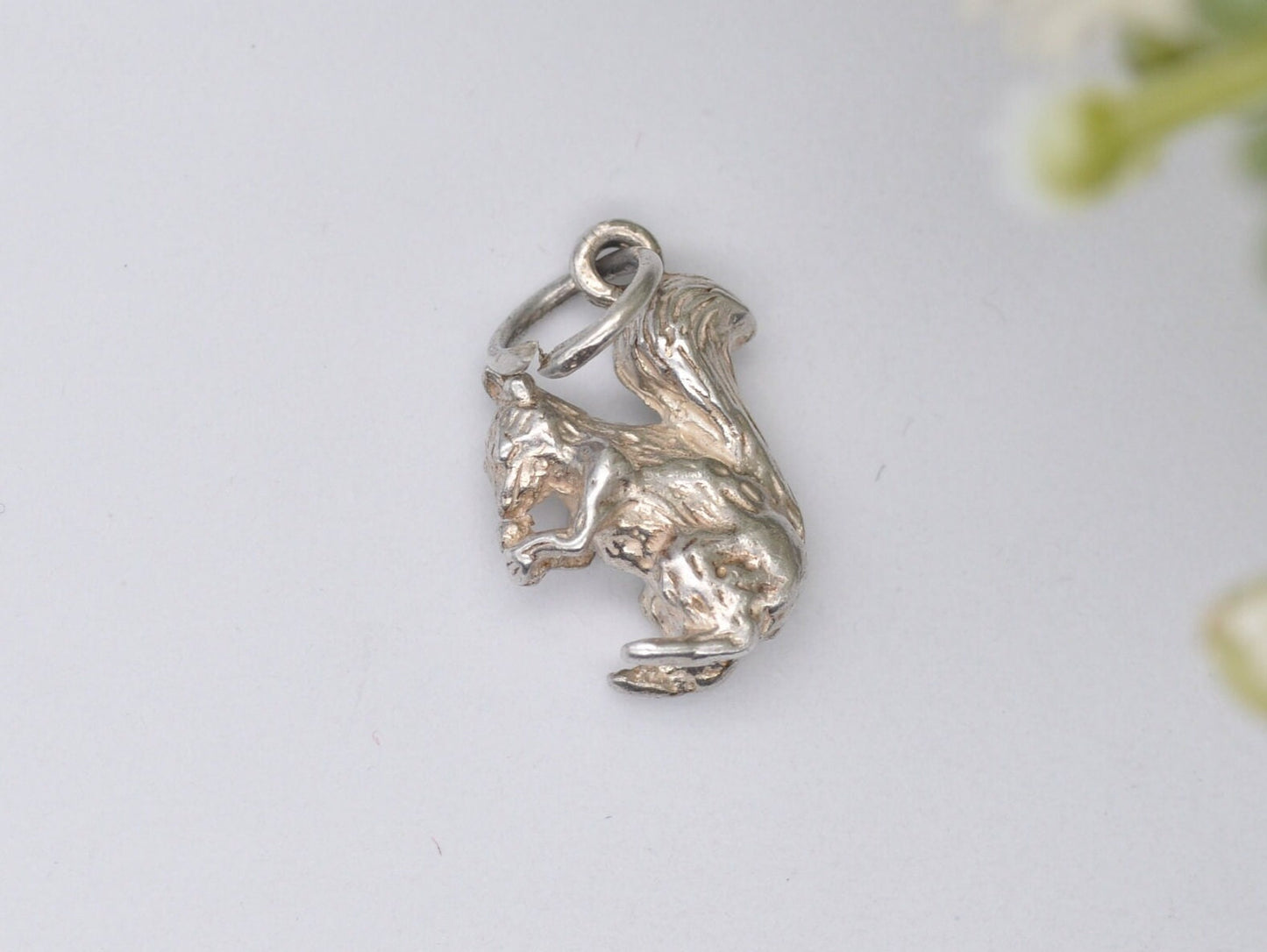 Vintage Silver Squirrel Charm / Pendant - Animal / Nature / Woodland / Charm Bracelet