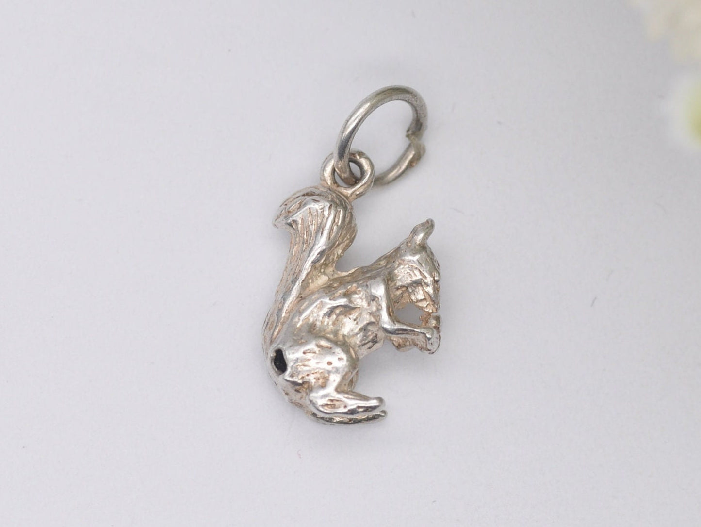 Vintage Silver Squirrel Charm / Pendant - Animal / Nature / Woodland / Charm Bracelet