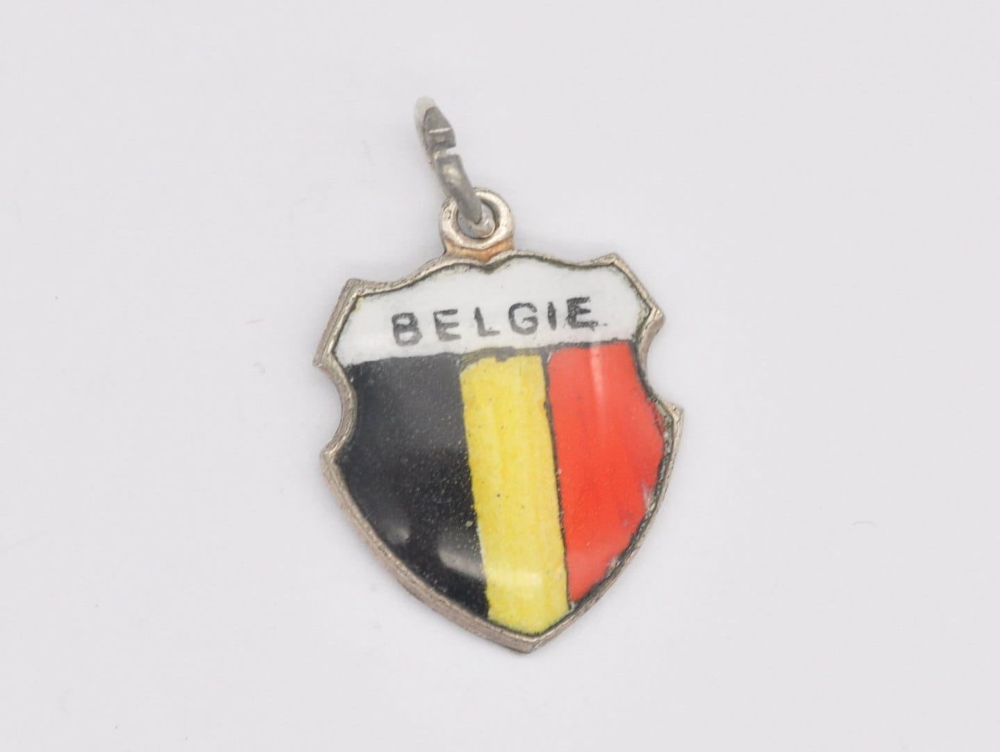 Vintage Silver Tone Belgie Enamel Souvenir Shield Charm / Pendant - Belgium / Europe / Tourist / Country / Scrap Book