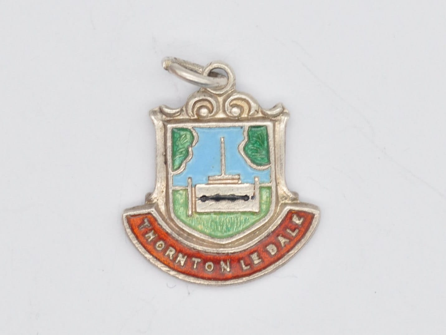 Vintage Sterling Silver Thornton Le Dale Enamel Souvenir Shield Charm / Pendant - England / Yorkshire / Charm Bracelet / Scrap Book