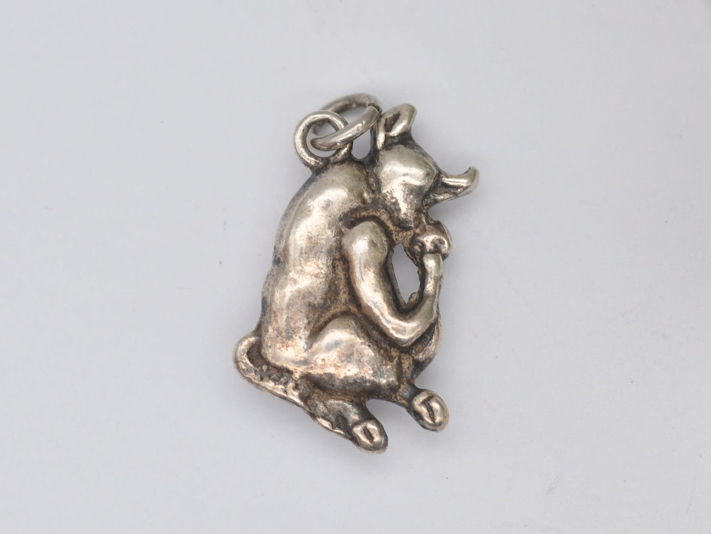 Vintage Silver Cow Charm / Pendant - Animal | Farm | Sitting | Interesting | Charm Bracelet