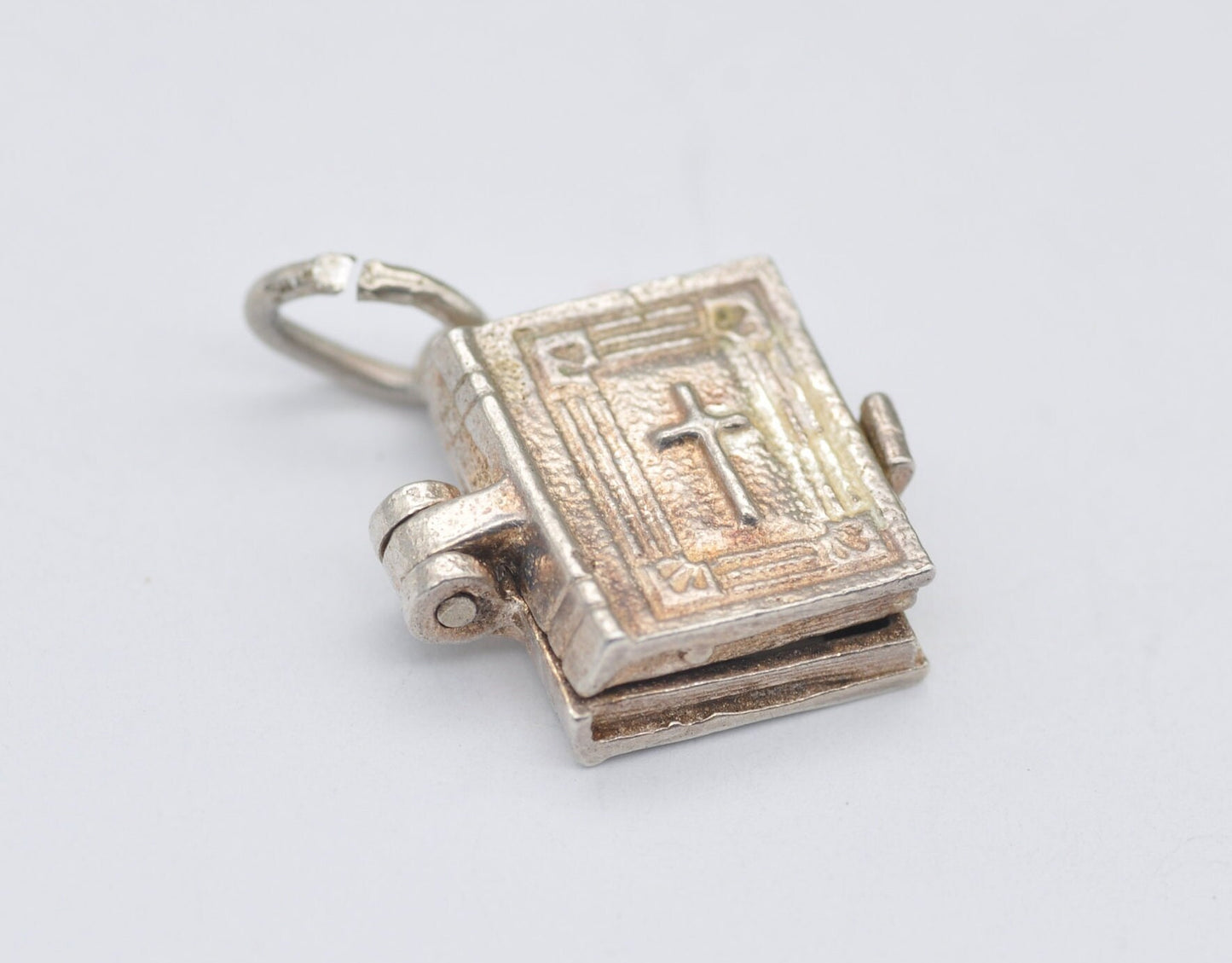 Vintage Sterling Silver Opening Nuvo Bible Charm / Pendant - The Lord's Prayer / Religious / Charm Bracelet