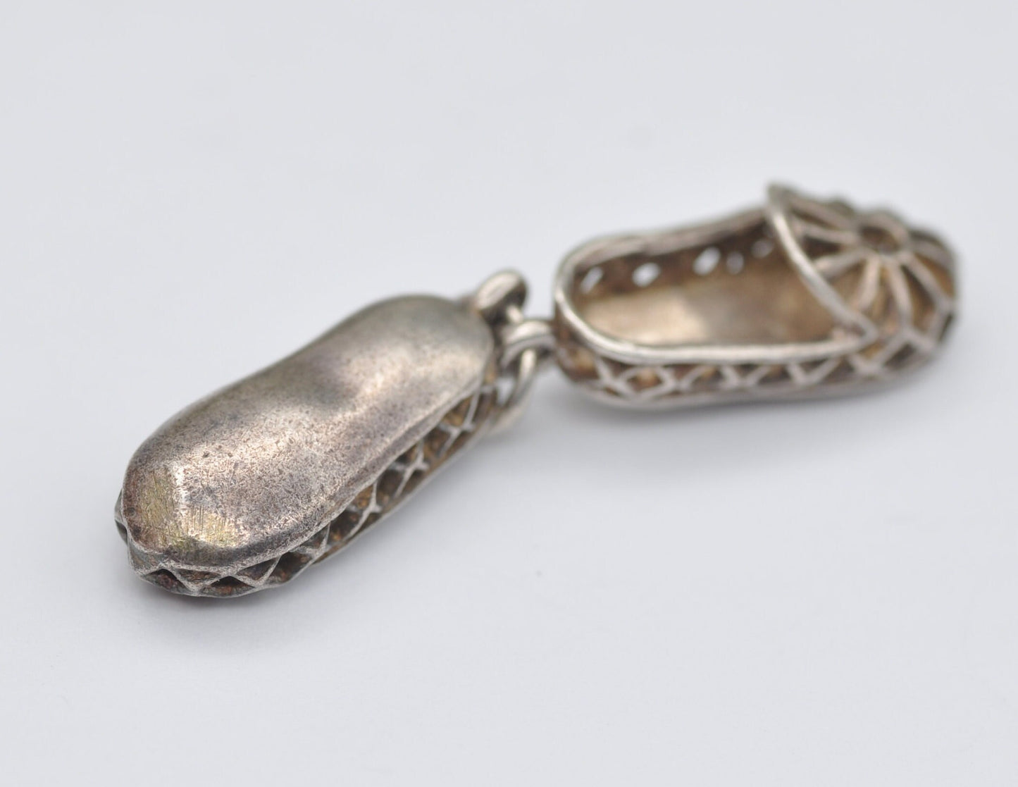 Vintage Silver Pair of Slippers Charm / Pendant - Detailed / Ornate / Shoes / Charm Bracelet