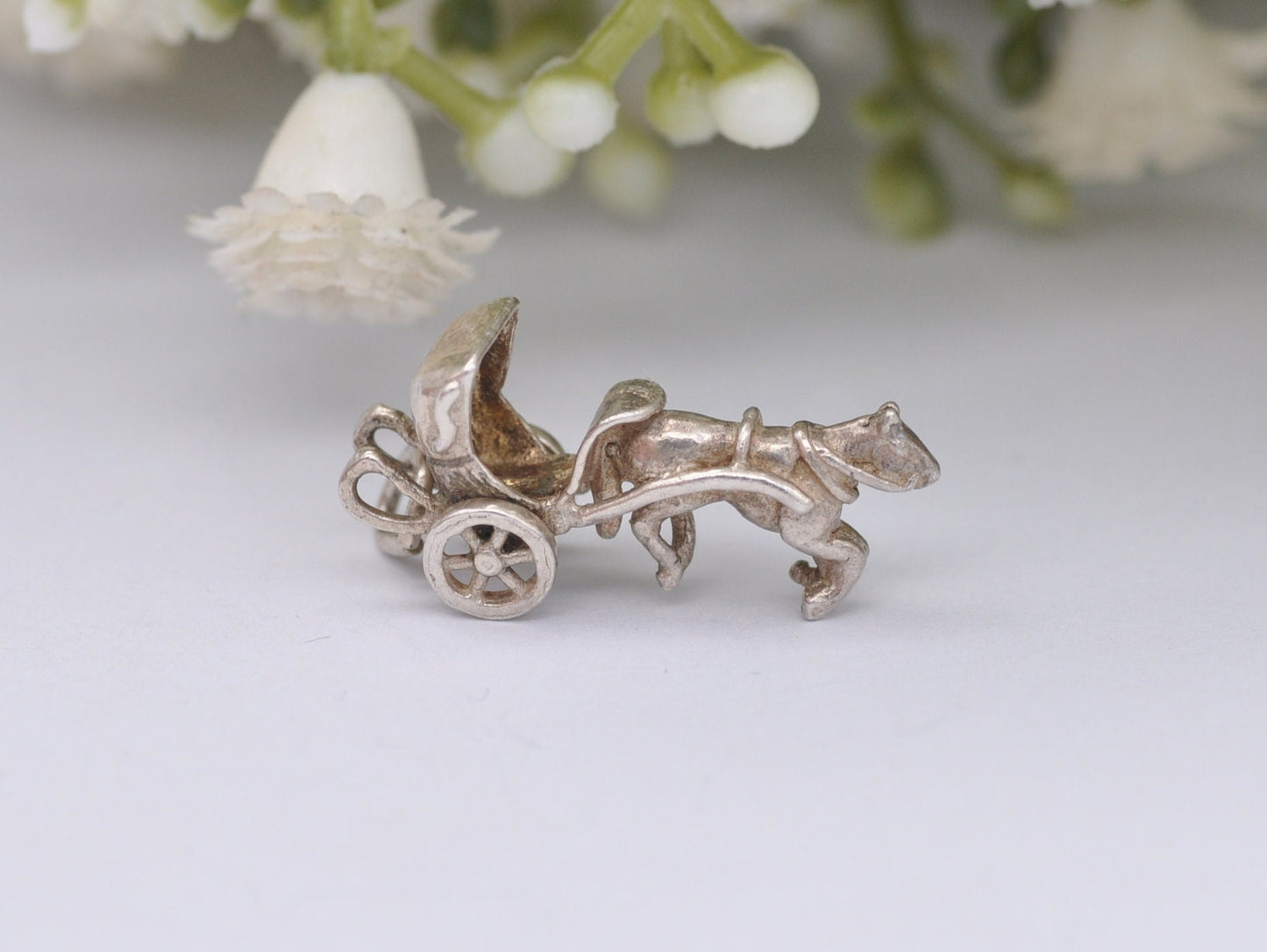 Vintage Sterling Silver Horse and Carriage Charm / Pendant - Animal / Nature / Charm Bracelet