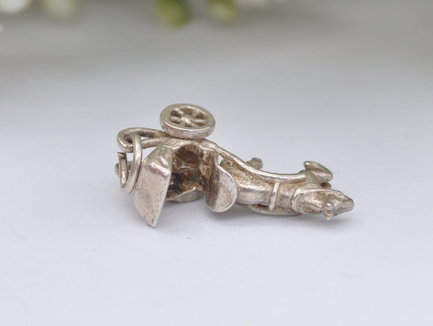 Vintage Sterling Silver Horse and Carriage Charm / Pendant - Animal / Nature / Charm Bracelet