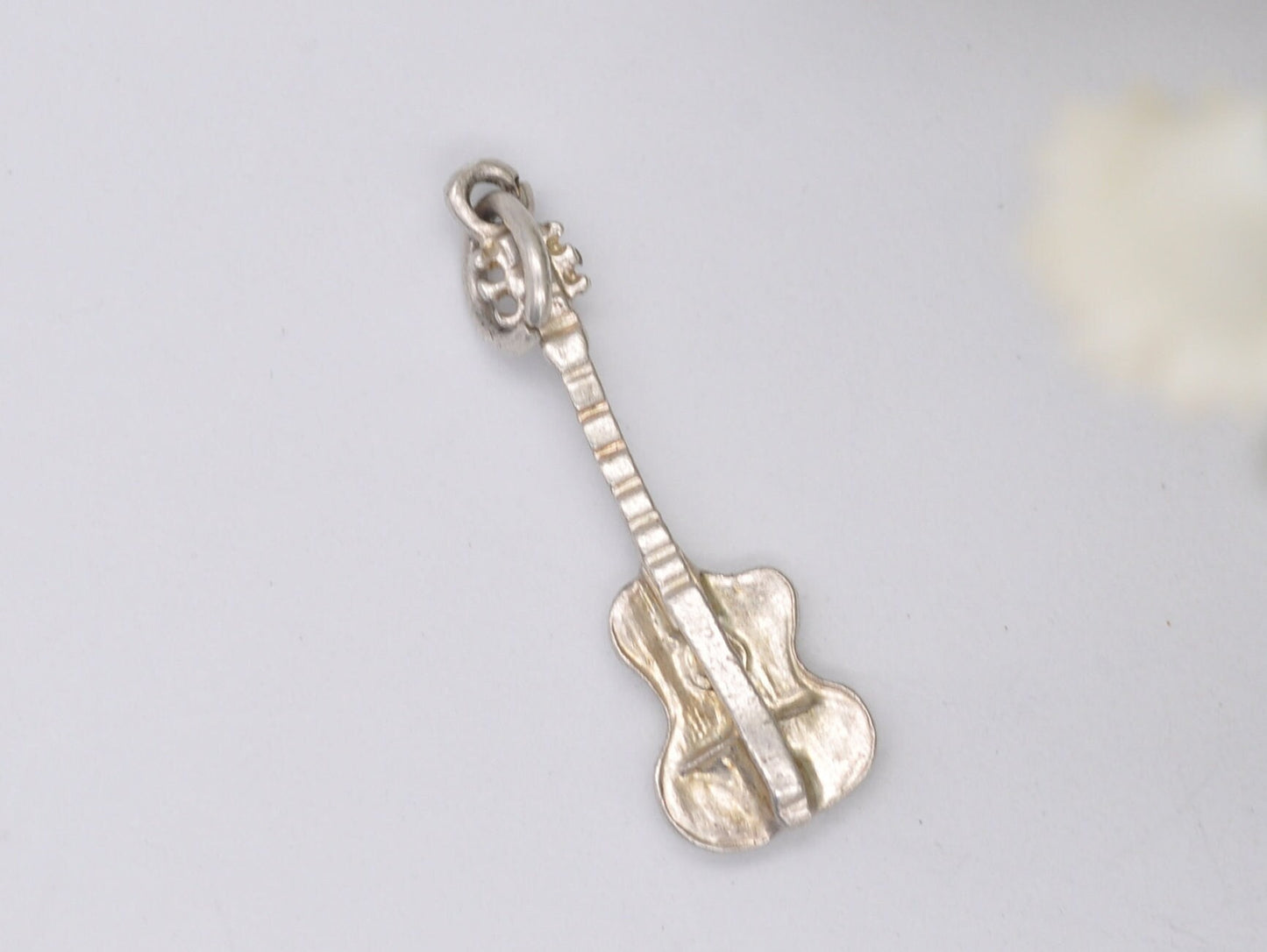 Vintage Sterling Silver Electric Guitar Charm / Pendant - Instrument / Strings / Music / Charm Bracelet