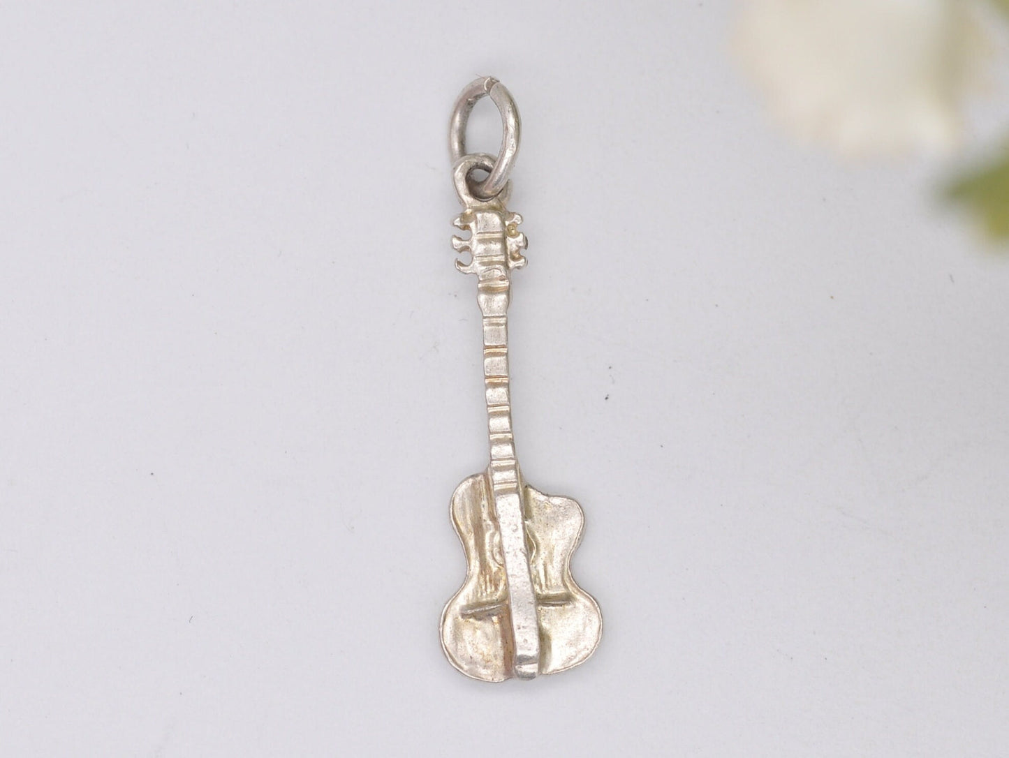 Vintage Sterling Silver Electric Guitar Charm / Pendant - Instrument / Strings / Music / Charm Bracelet