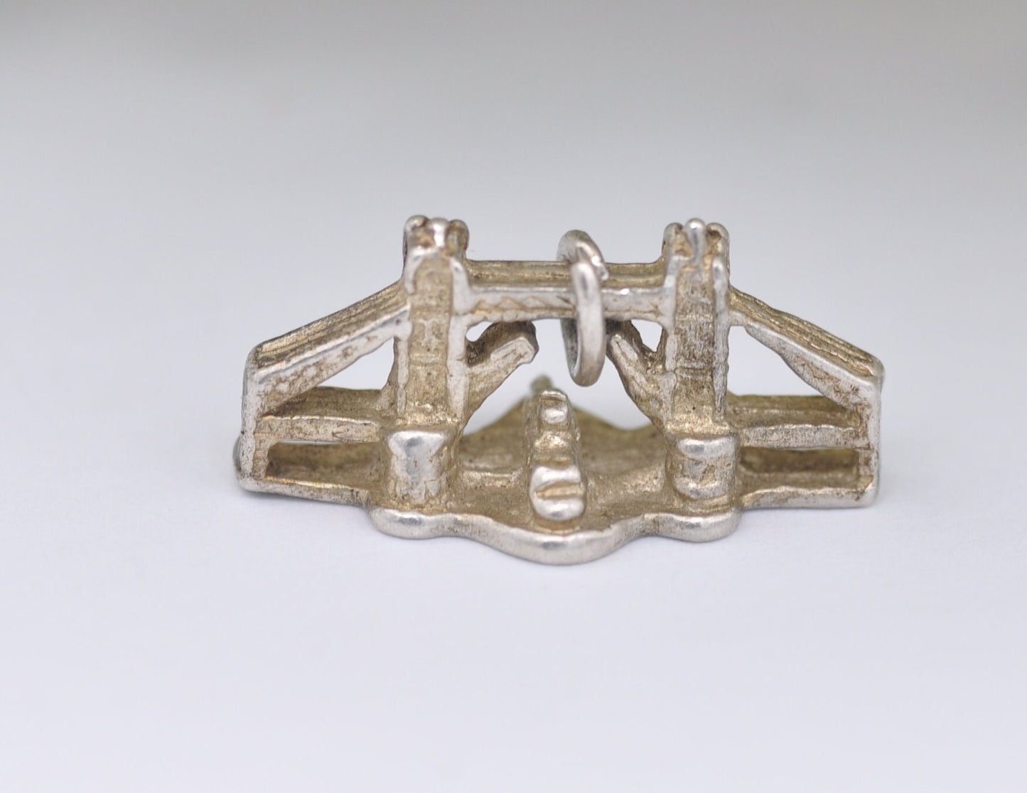 Vintage Sterling Silver Tower Bridge Charm / Pendant - United Kingdom / Tourist / Travel / England / Charm Bracelet