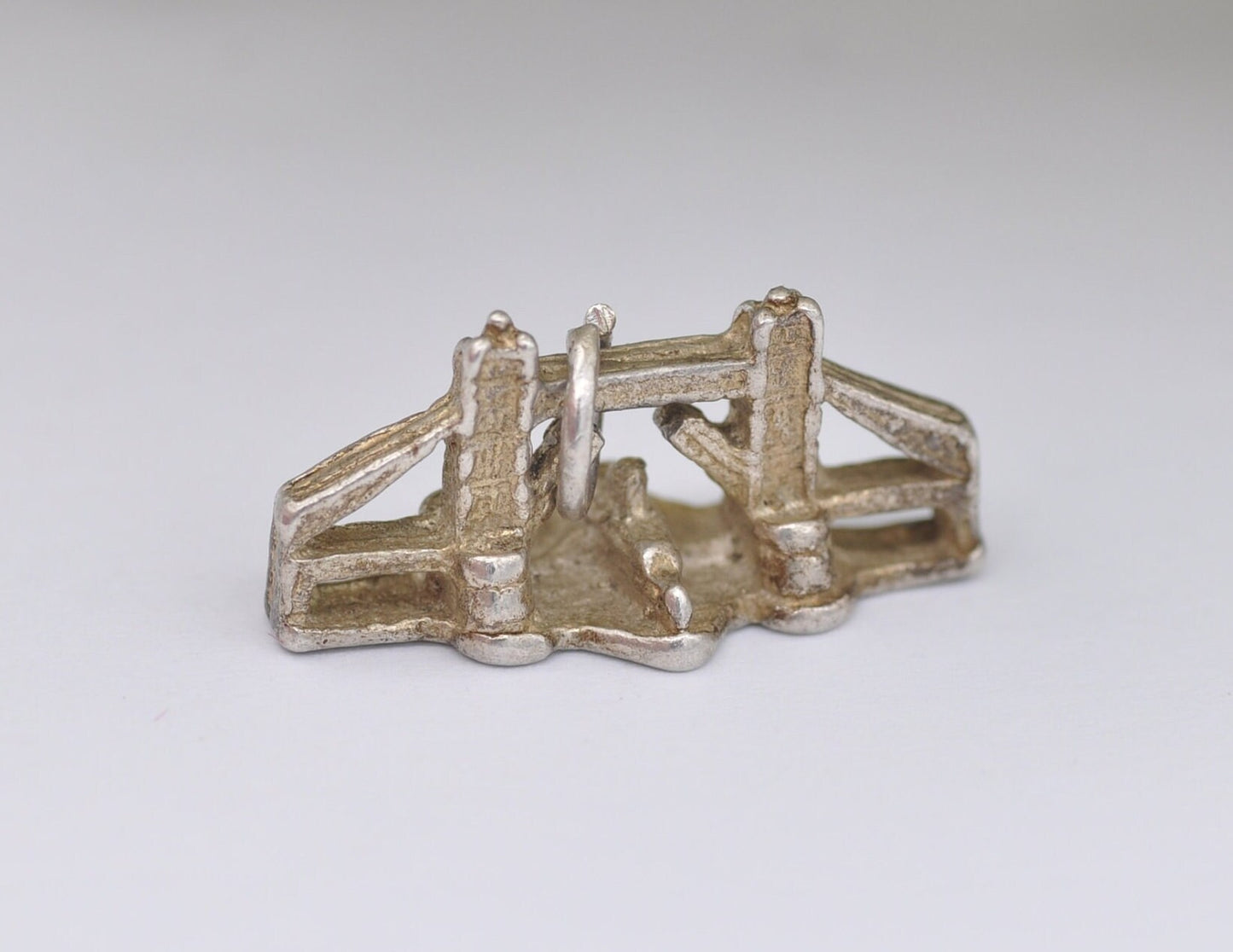 Vintage Sterling Silver Tower Bridge Charm / Pendant - United Kingdom / Tourist / Travel / England / Charm Bracelet
