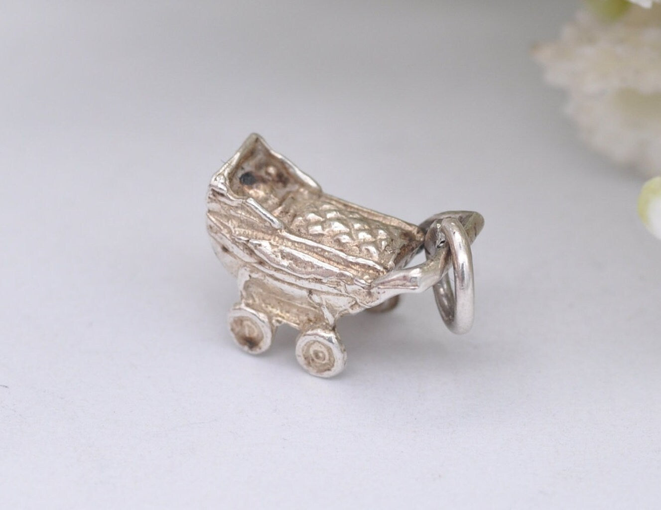 Vintage Silver Baby Pram Charm / Pendant - Children / Pregnant / Detailed / Charm Bracelet