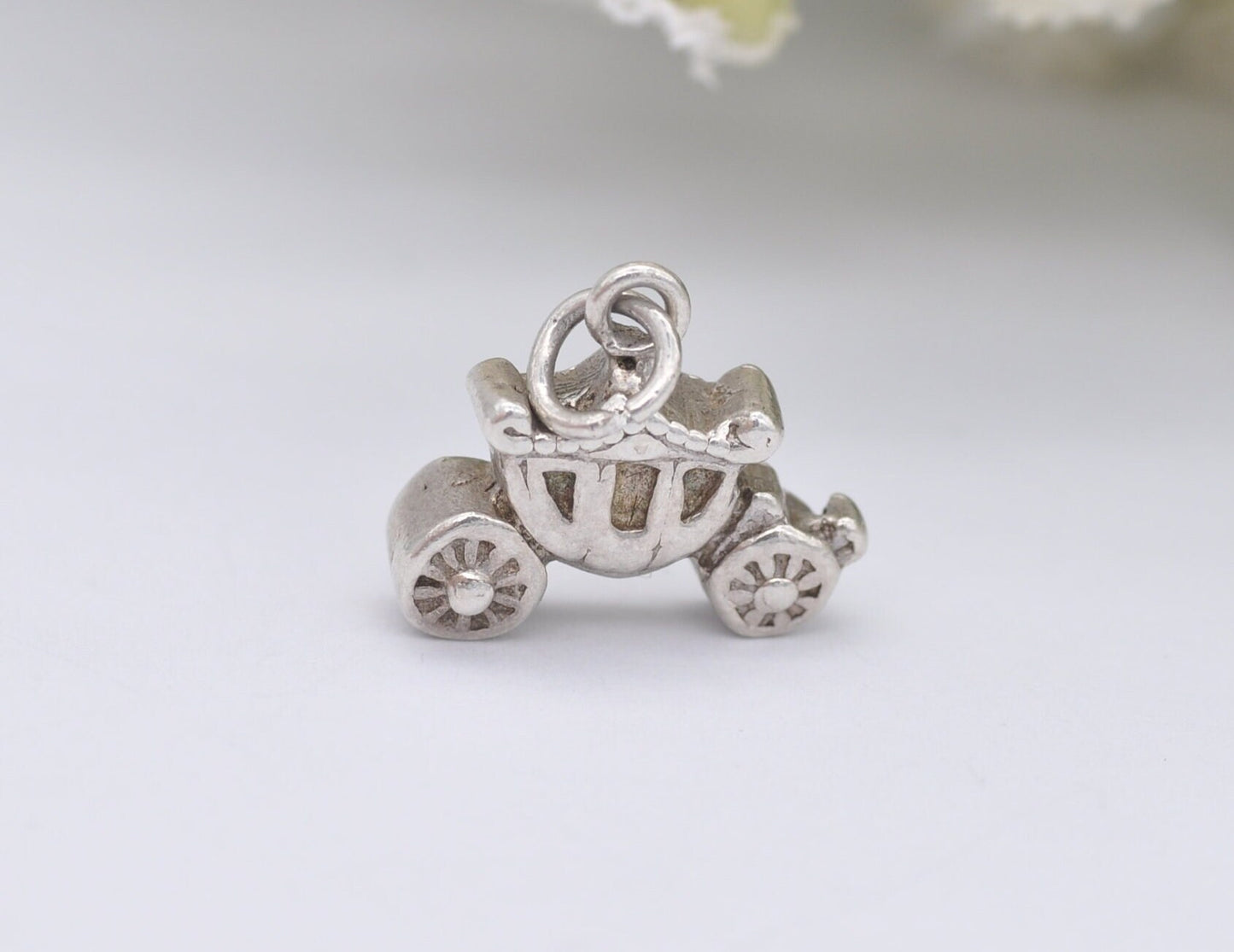 Vintage Sterling Silver Carriage Charm / Pendant - Royal / Small / Queen / King / Coronation / Charm Bracelet