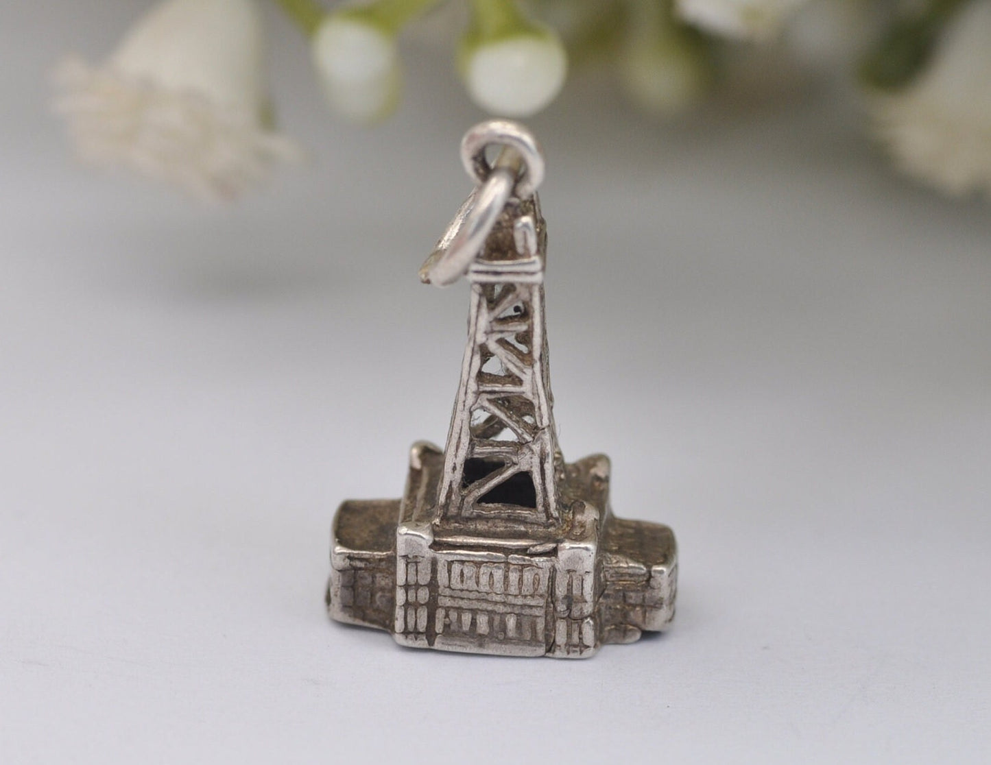 Vintage Sterling Silver Blackpool Tower Charm / Pendant - Building / Travel / Tourist / Holiday / Charm Bracelet