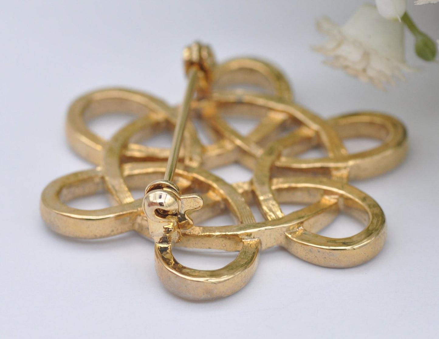 Vintage Gold Tone Stylised Floral Brooch - Modernist | Pin | Professional