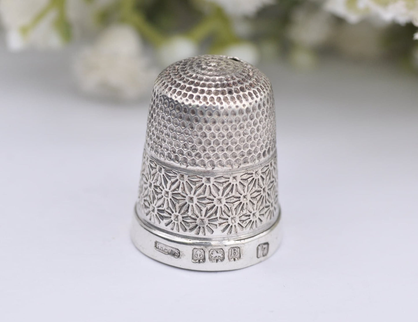 Vintage HG&S Thimble - Henry Griffith and Sons Ltd | 1926 | 17 | Floral | Flower | Sewing | Detailed | Patterned | Sterling Silver