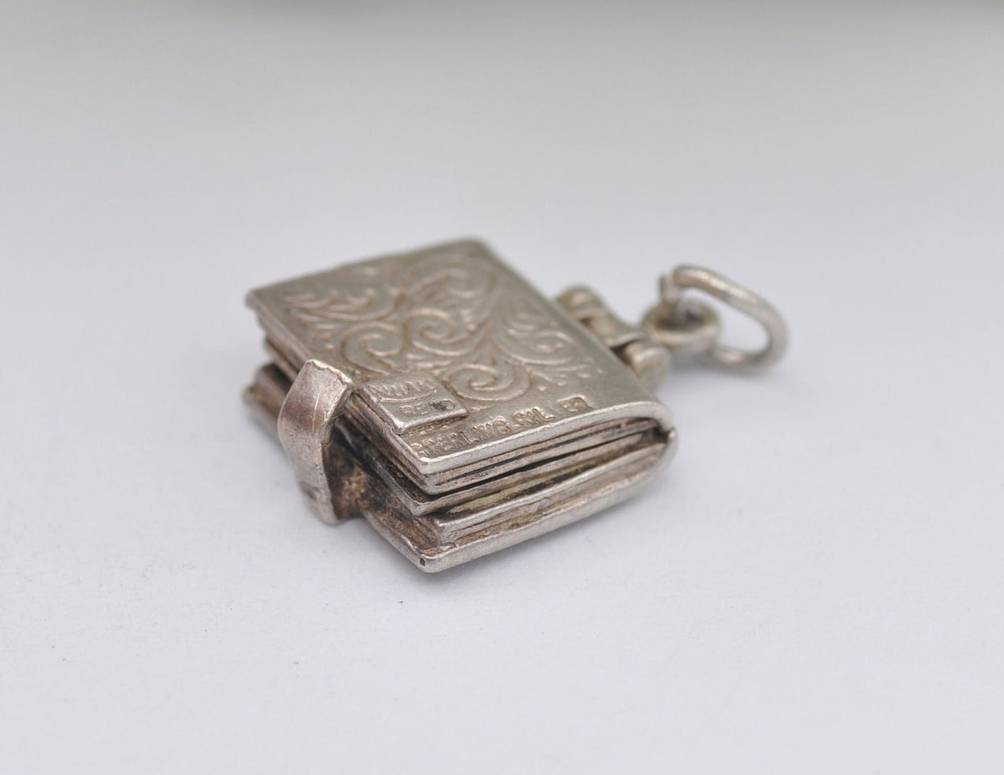 Vintage Sterling Silver Opening Nuvo Bible Charm / Pendant - The Lord's Prayer / Religious / Charm Bracelet