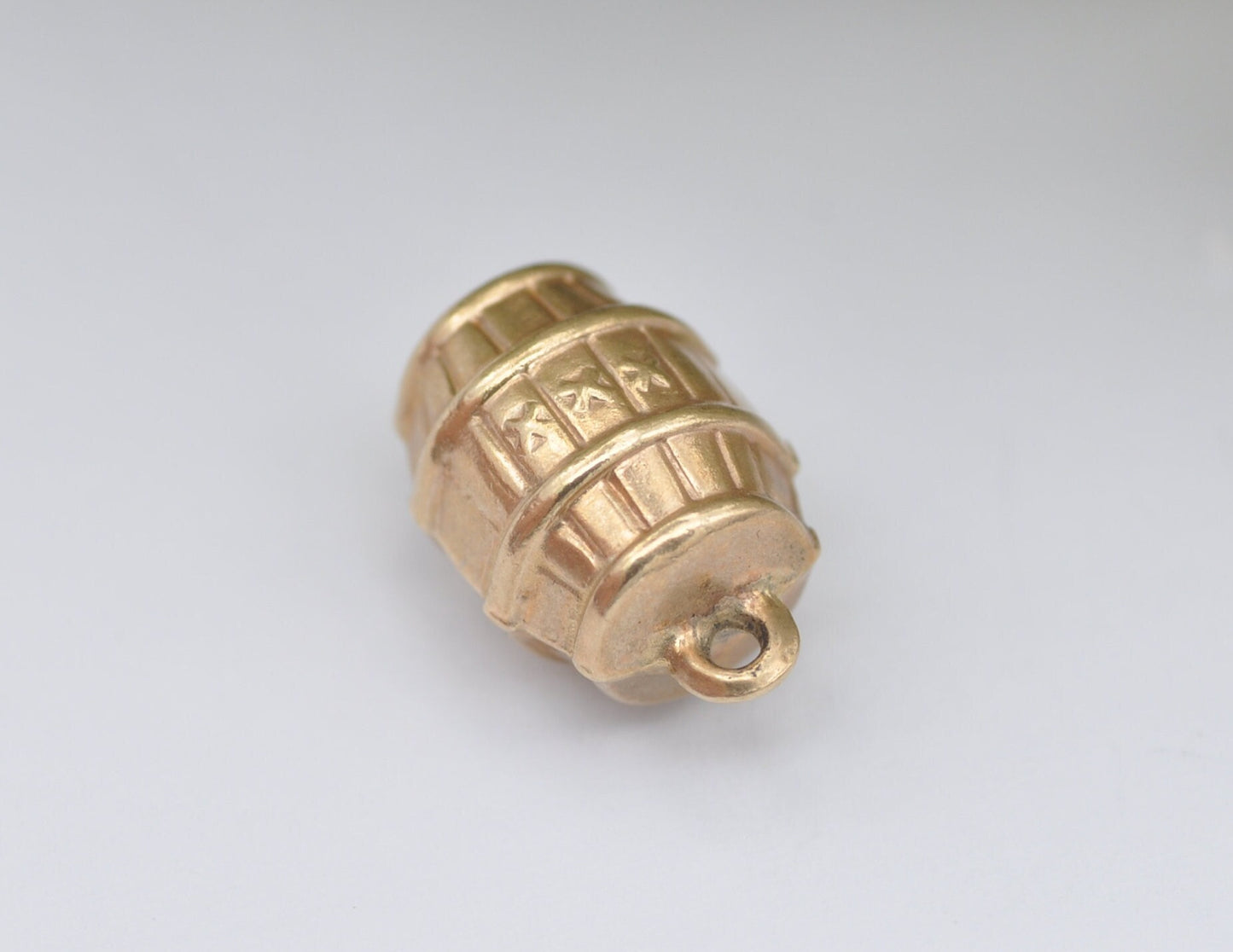9ct Gold Whiskey Barrel Charm / Pendant - Vintage 1960s / Solid Gold / XXX / Alcohol / Charm Bracelet