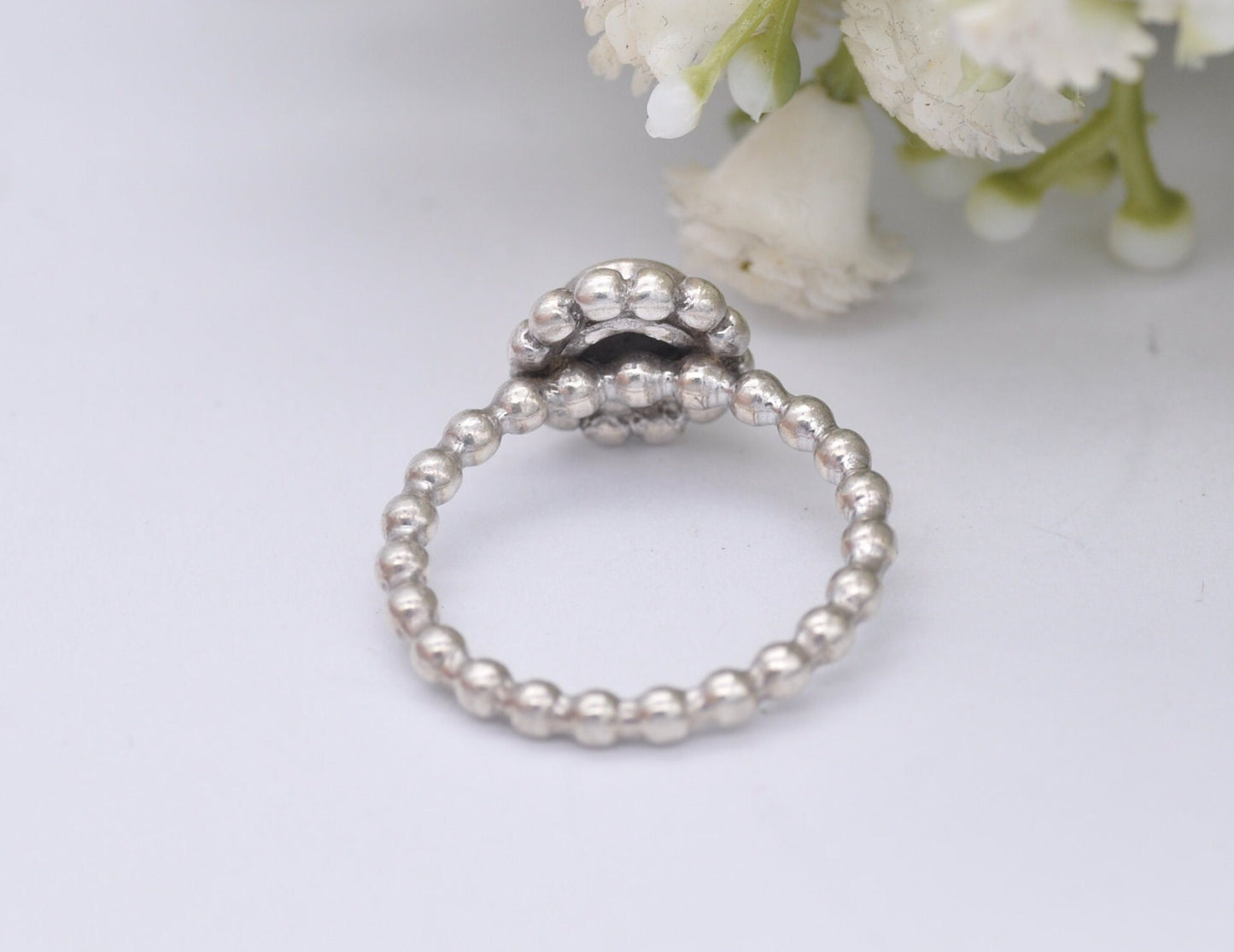 Silver Mother of Pearl Flower Ring - Beaded Ring / Minimal Ball Ring / Iridescent / Statement / 925 Sterling / UK Size - L 1/2 / US Size - 6