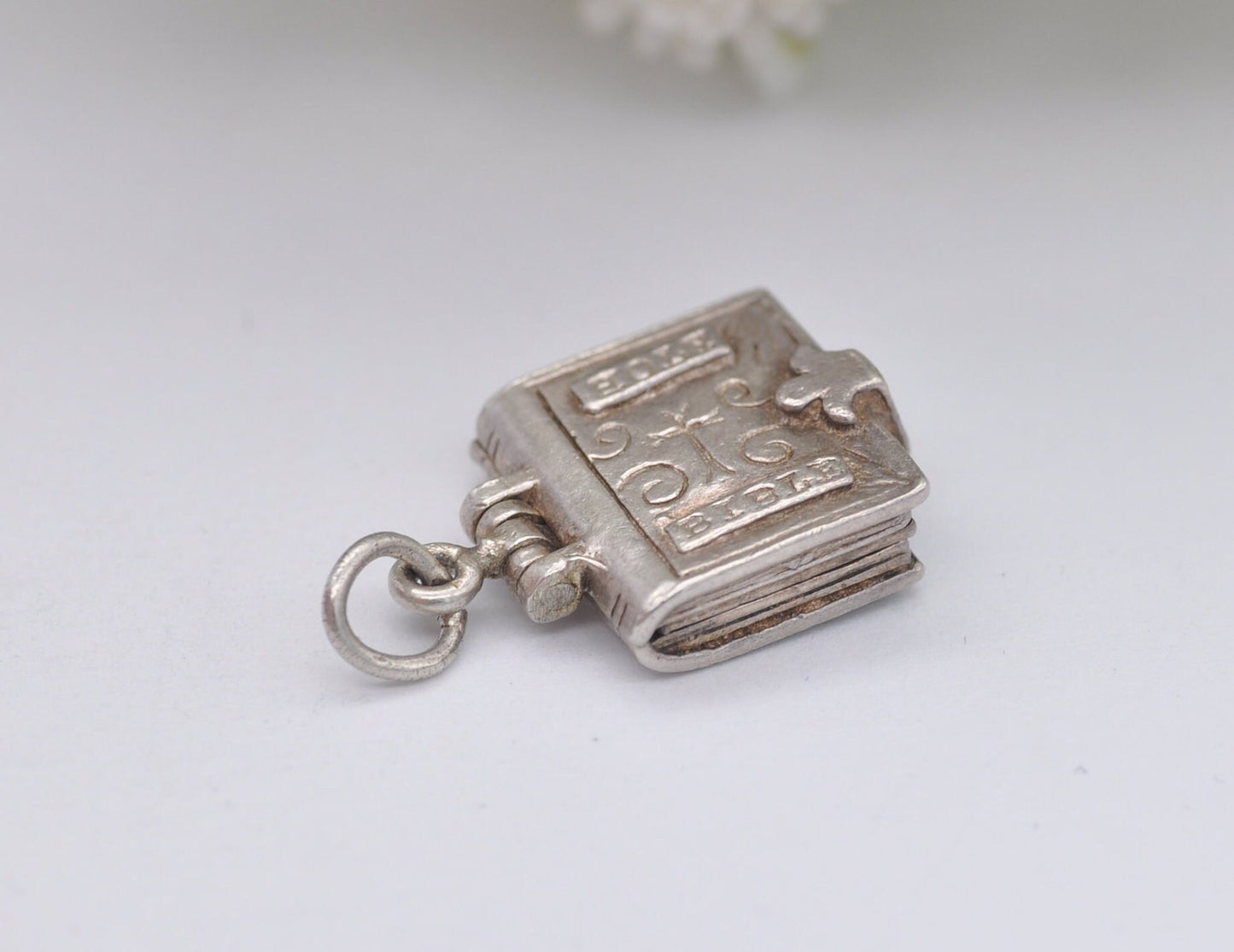 Vintage Sterling Silver Opening Nuvo Bible Charm / Pendant - The Lord's Prayer / Religious / Charm Bracelet