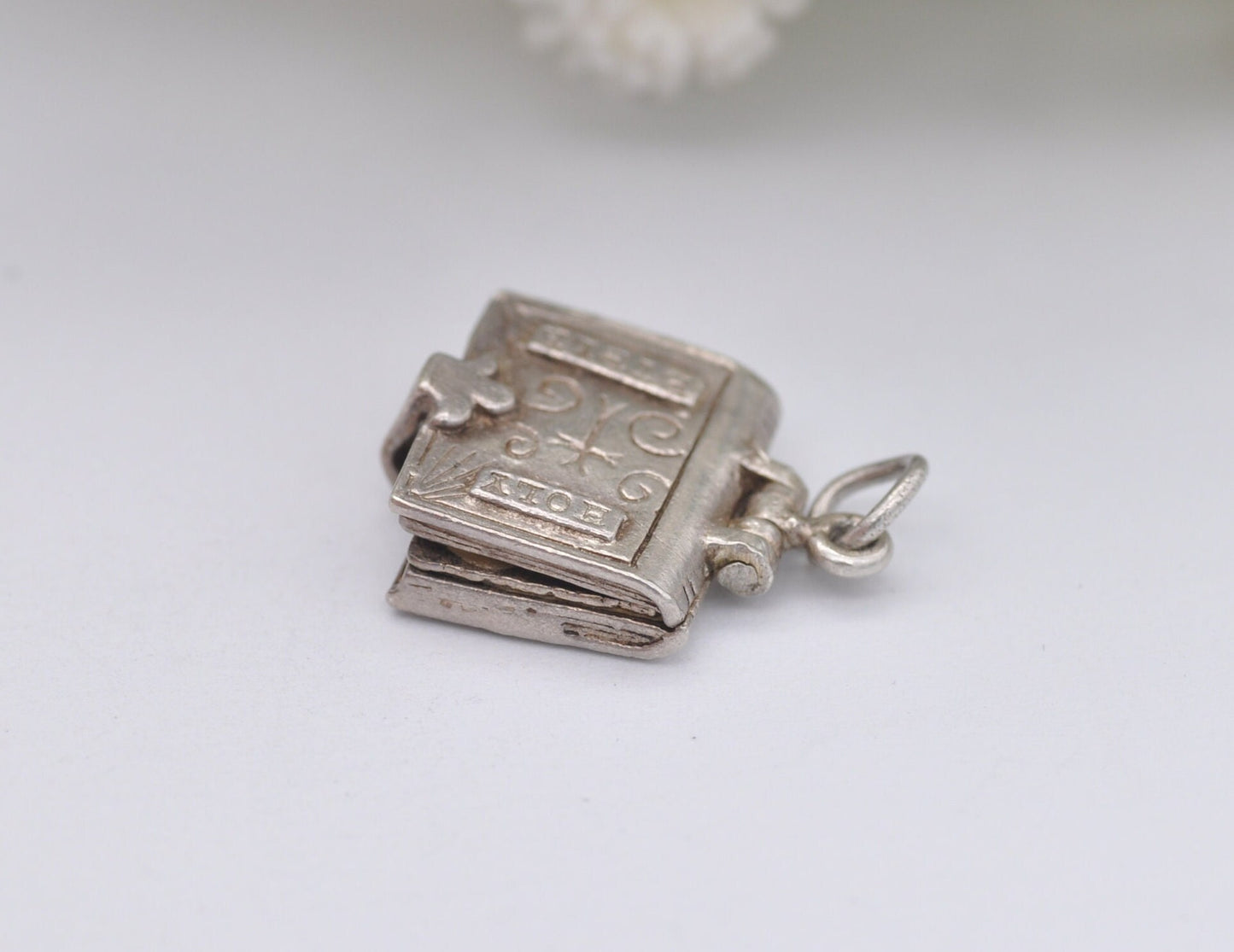 Vintage Sterling Silver Opening Nuvo Bible Charm / Pendant - The Lord's Prayer / Religious / Charm Bracelet