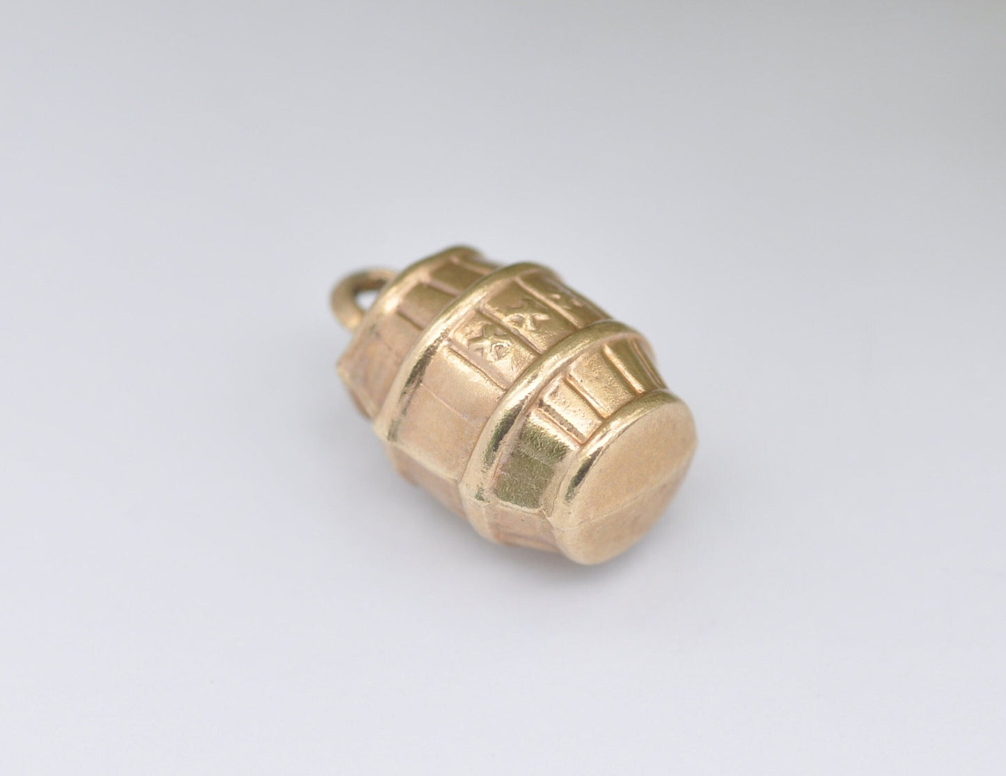 9ct Gold Whiskey Barrel Charm / Pendant - Vintage 1960s / Solid Gold / XXX / Alcohol / Charm Bracelet