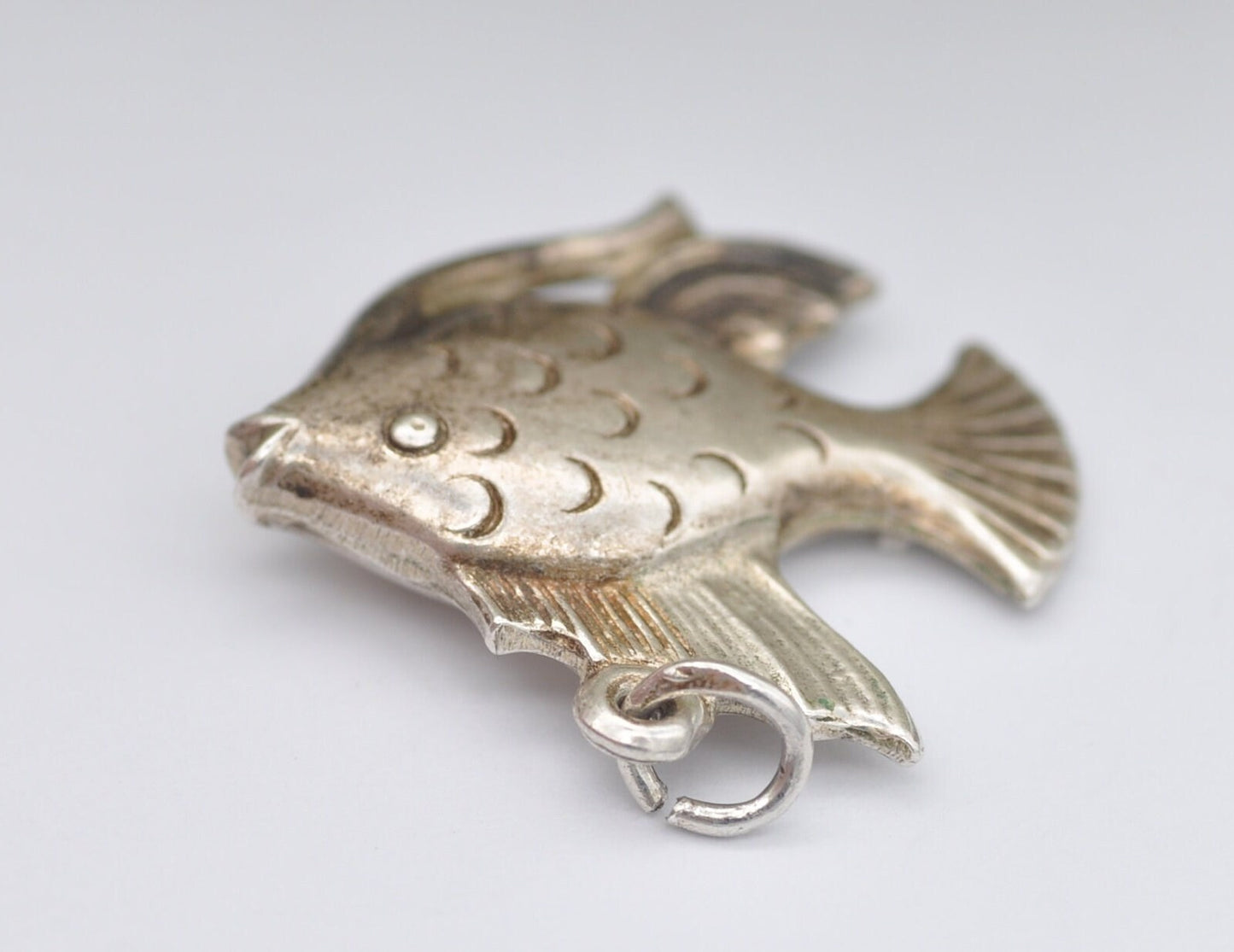 Vintage Sterling Silver Fish Charm / Pendant - Sea / Animal / Ocean / Charm Bracelet