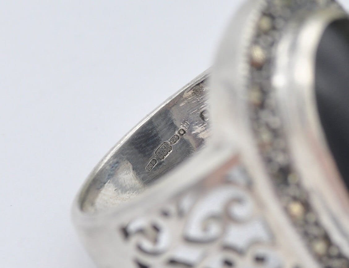 Silver Onyx and Marcasite Ring - Vintage Sterling Silver / Openwork Shoulders / Chunky Oval / Art Deco Style / UK Size - P 1/2 / US Size - 8