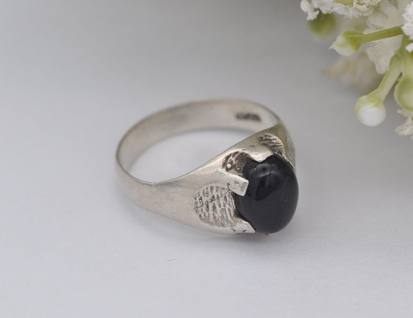Vintage Mid-Century Sterling Silver & Onyx Ring - UK Size - O / US Size - 7 1/4