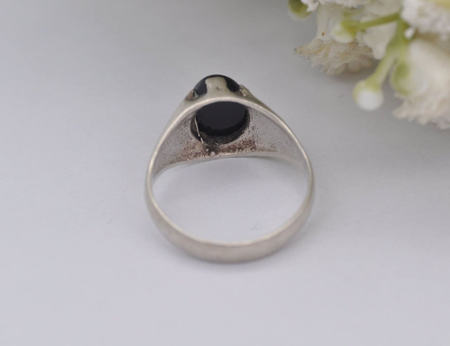 Vintage Mid-Century Sterling Silver & Onyx Ring - UK Size - O / US Size - 7 1/4