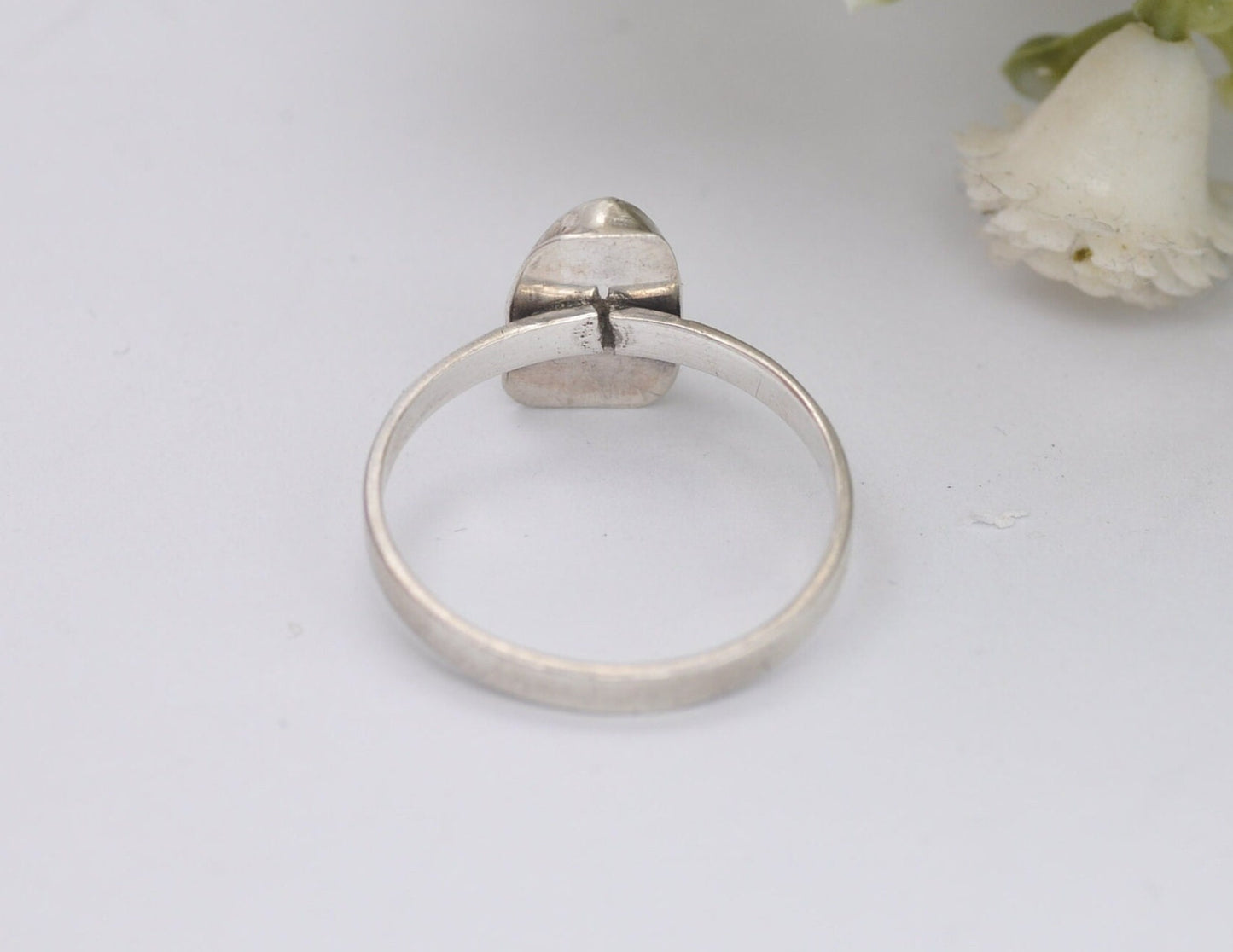 Silver Larimar Ring - Vintage Statement / Egg-Shaped Cabochon Gemstone / Pinky Ring / Gift for Her / Mottled / UK Size - H 1/2 / US Size - 4