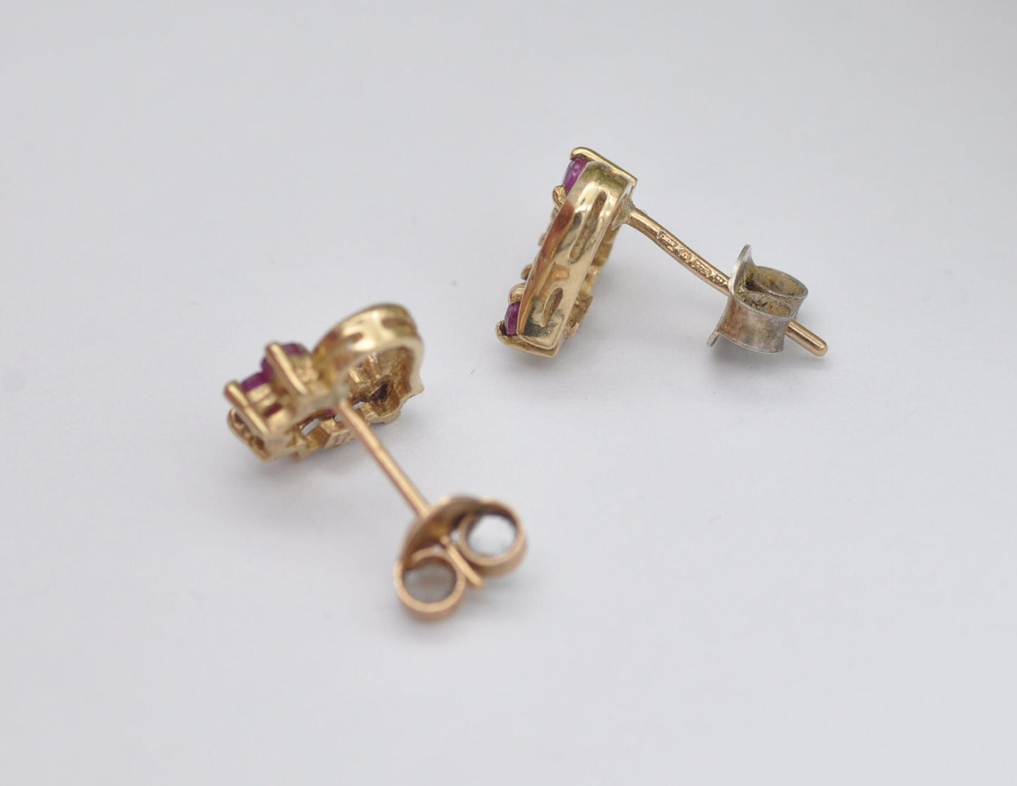 Vintage 9ct Gold & Ruby Heart Stud Earrings - Pink Gemstone / July Birthstone / Half Heart / 1980s / Butterfly Back / 9K / 375 / Solid Gold