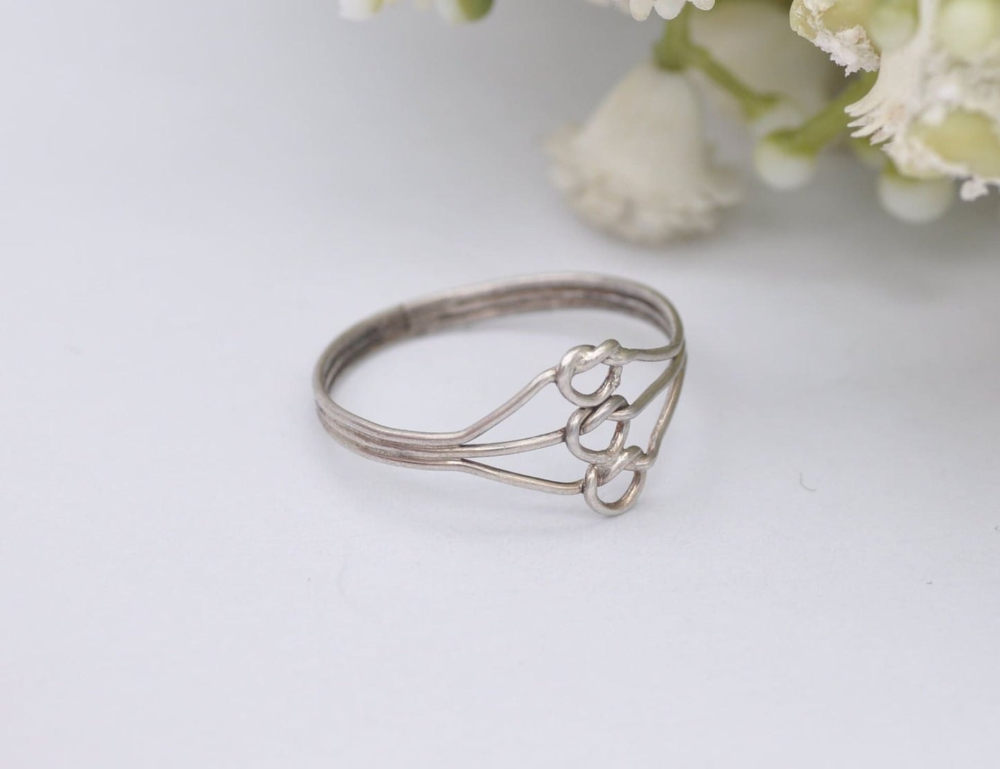 Vintage Sterling Silver Wire Ring - Knotted Silver Wirework / Three Circles / Minimalist Statement / 925 / UK Size - P 1/2 / US Size - 7 3/4