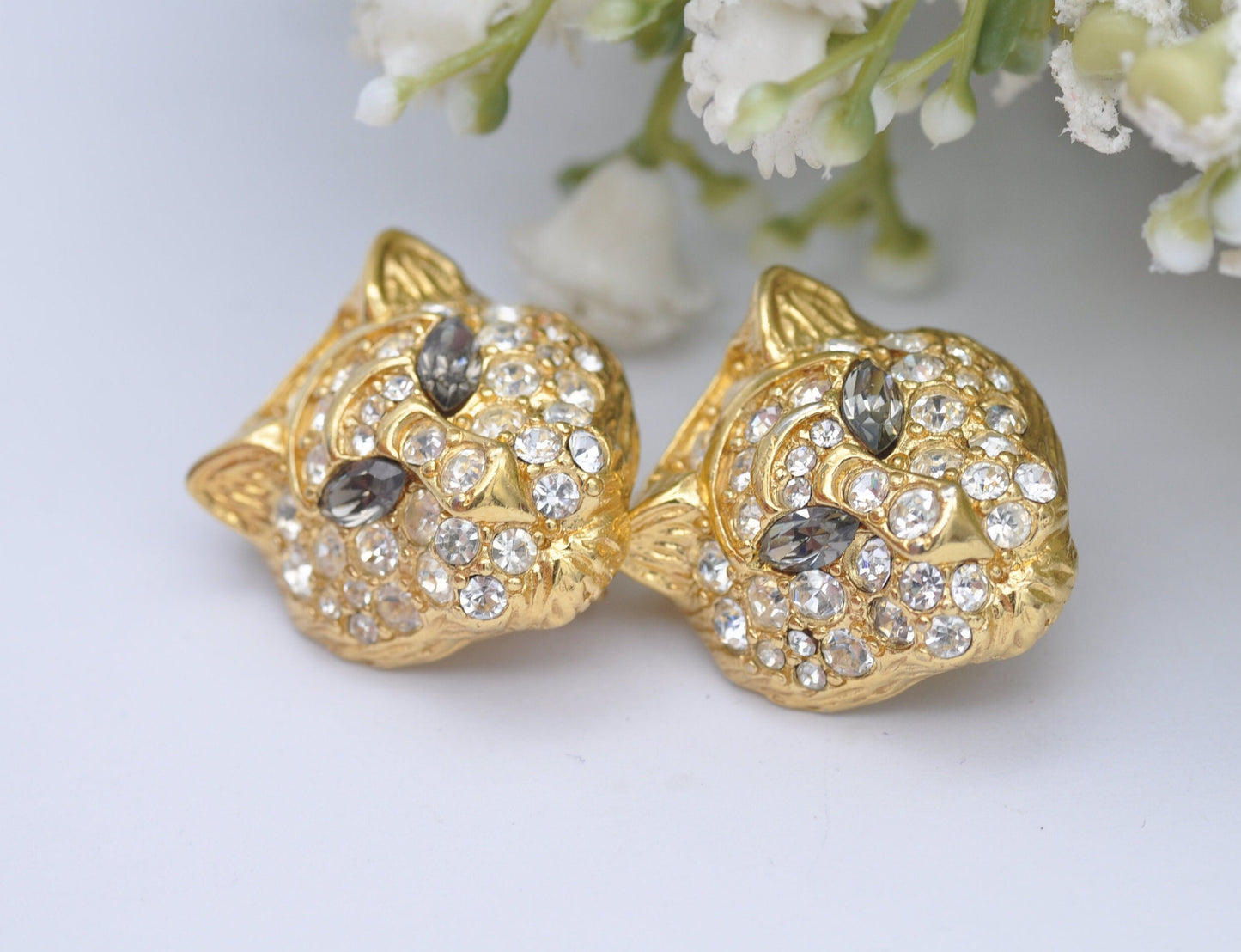 Vintage Trifari Leopard Clip
