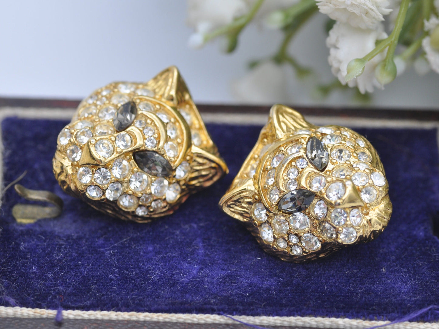 Vintage Trifari Leopard Clip