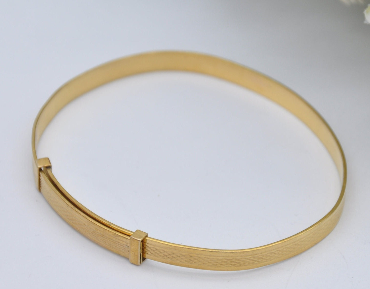 Vintage Rolled Gold Bangle Bracelet - Expanding Child Bangle
