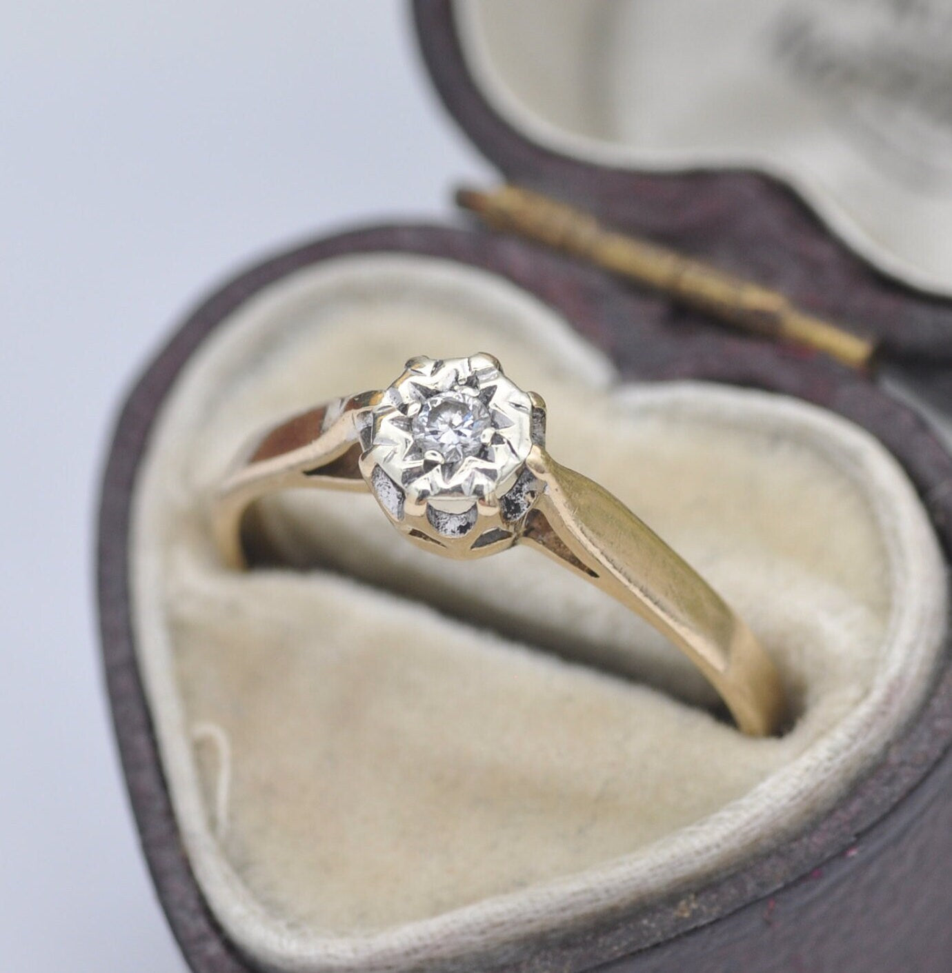 Vintage 9ct Gold Diamond Solitaire Ring 1987