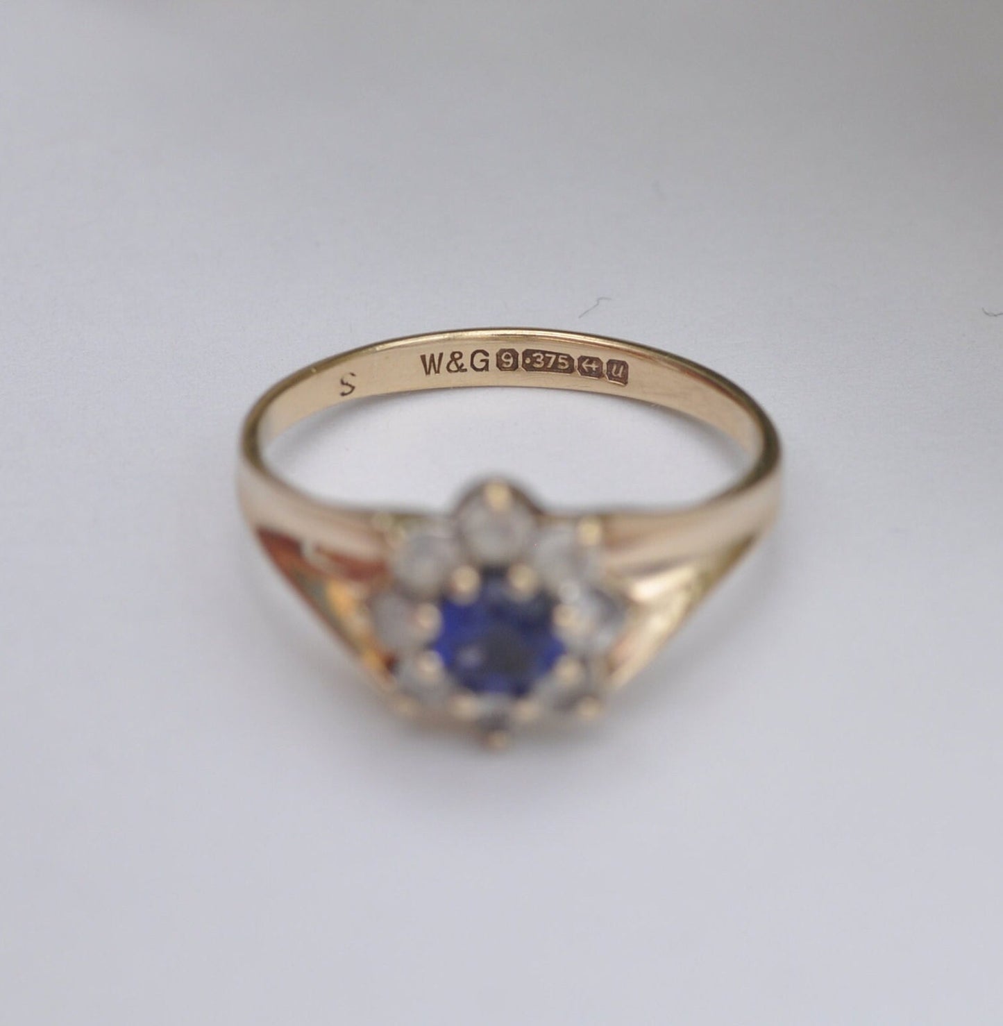 Vintage 9ct Gold Floral Cluster Ring 1994