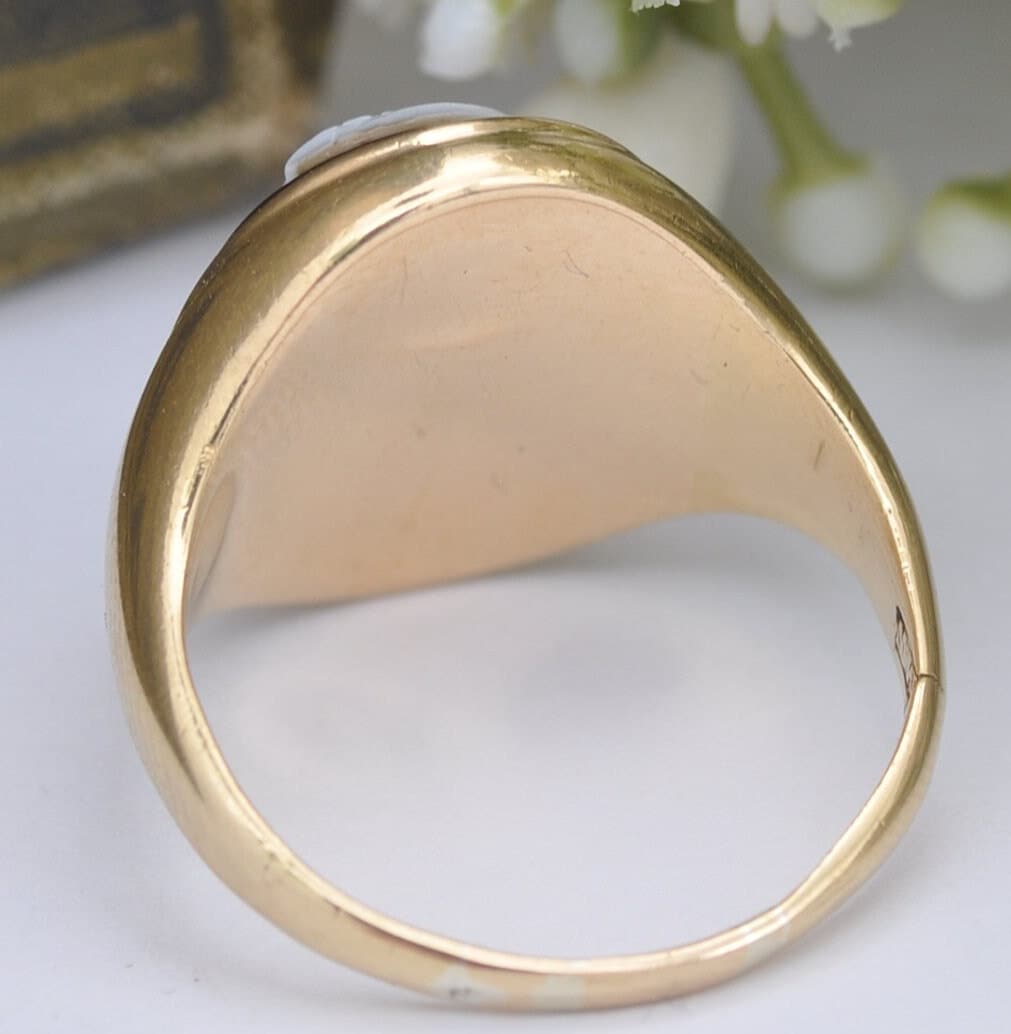 Antique 18ct Gold Onyx Cameo Signet Ring with Dante Portrait