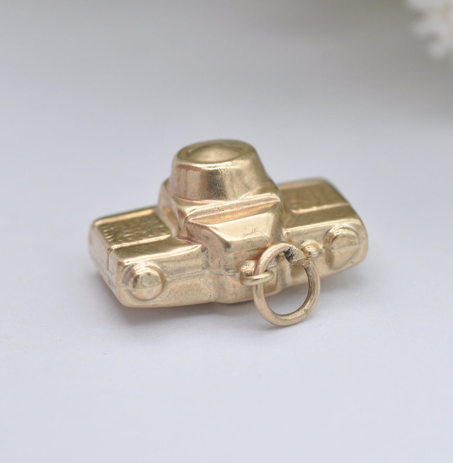 Vintage 9ct Gold Camera Charm Pendant 1975