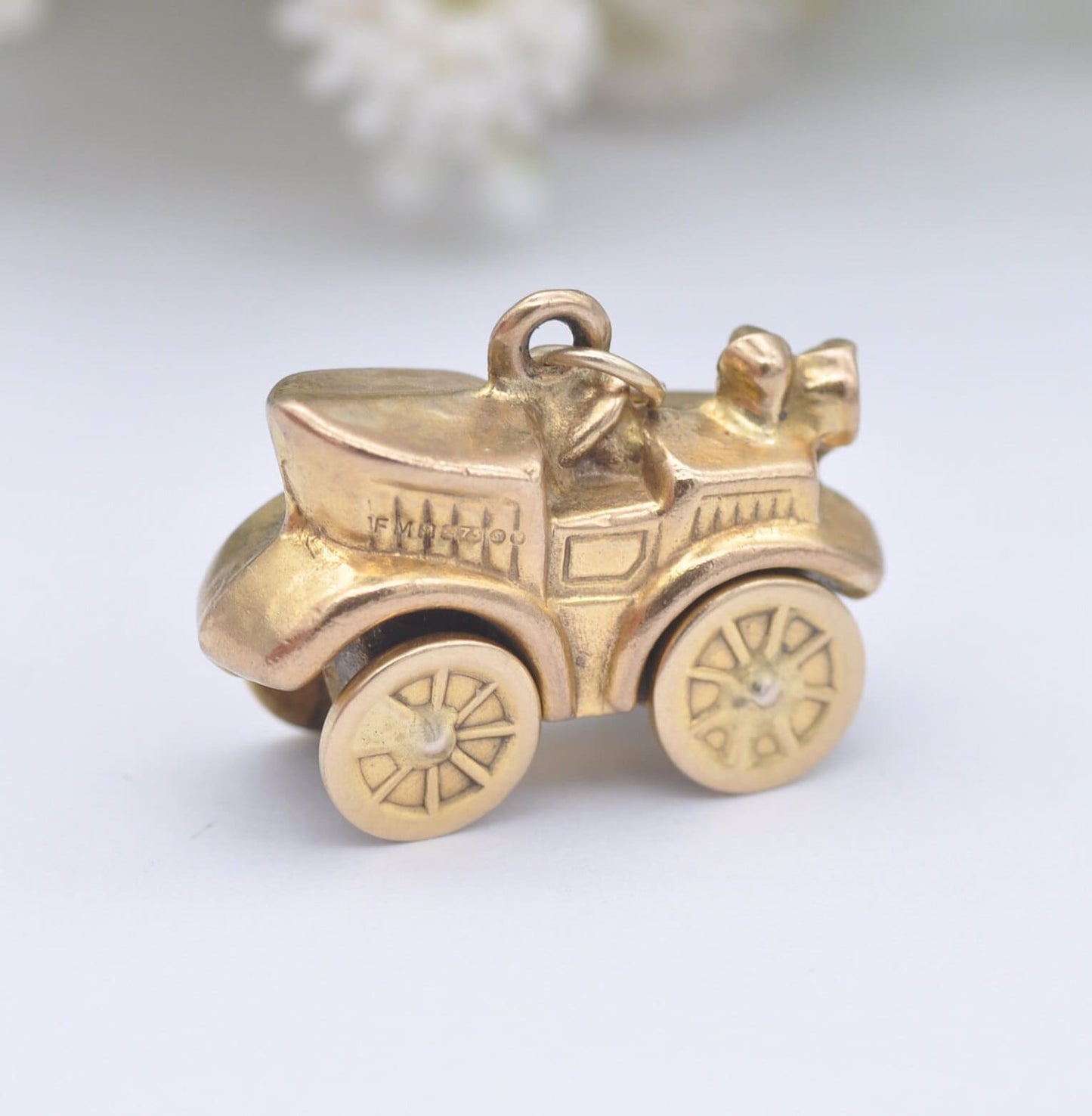 Vintage 9ct Gold Classic Car Charm Pendant