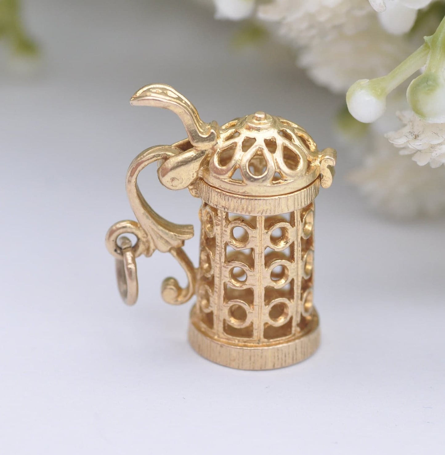 Vintage 9ct Gold Opening Beer Stein Charm Pendant